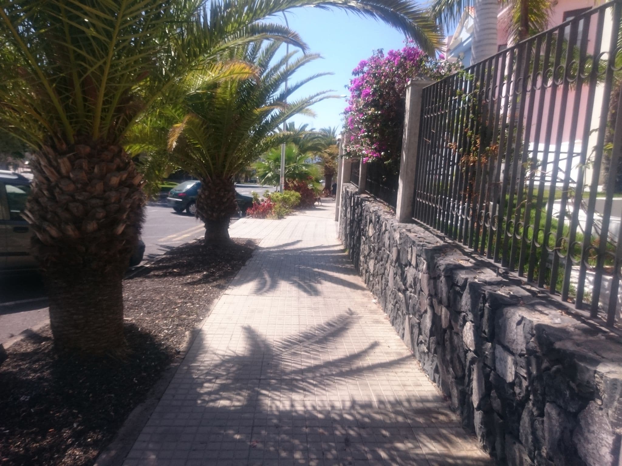 Street view near Paramount, Playa de las Américas — © ufepuf (CC BY-SA · Mapillary)