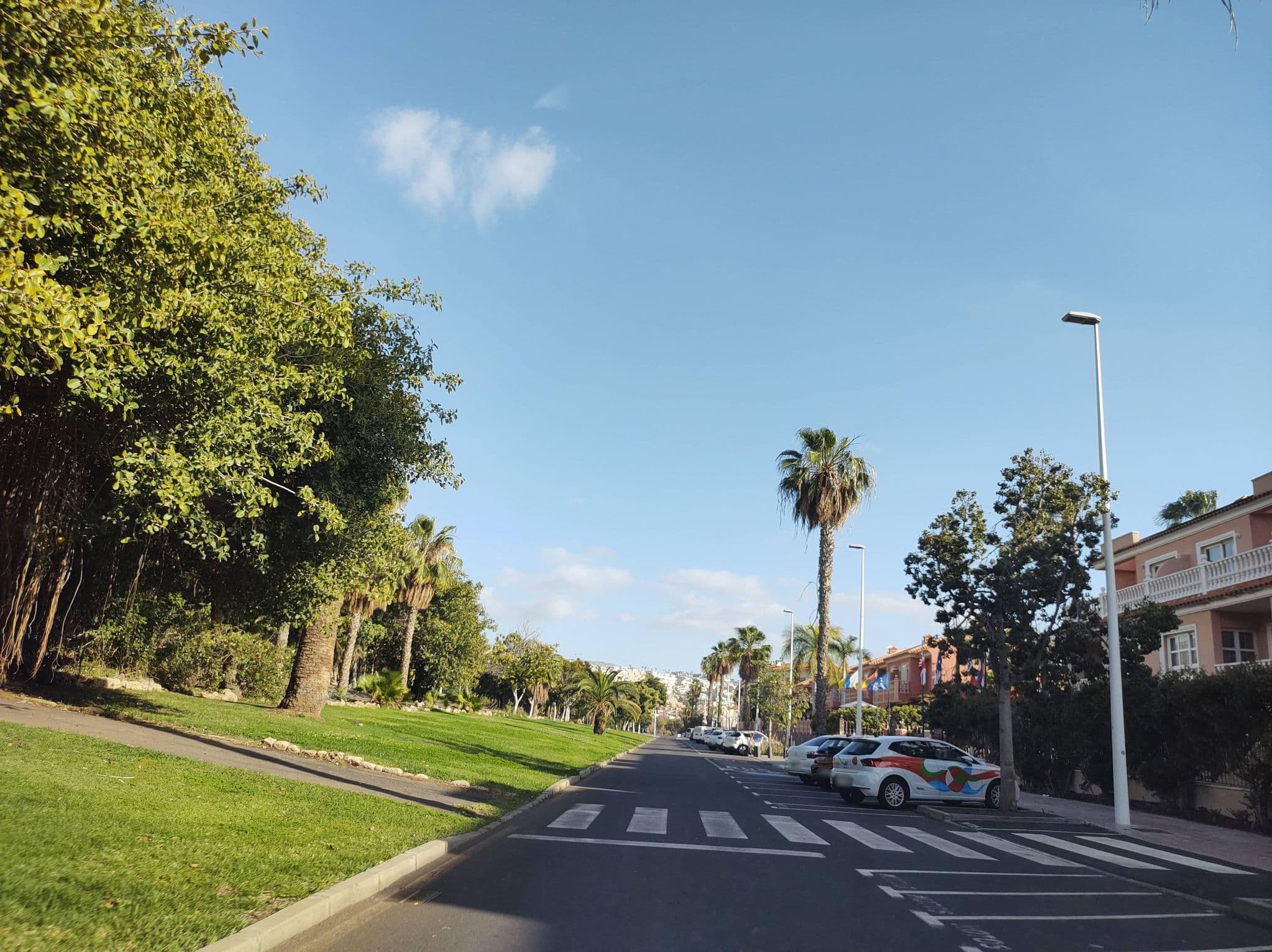 Street view near room e008, Playa de las Américas — © thetornado76 (CC BY-SA · Mapillary)