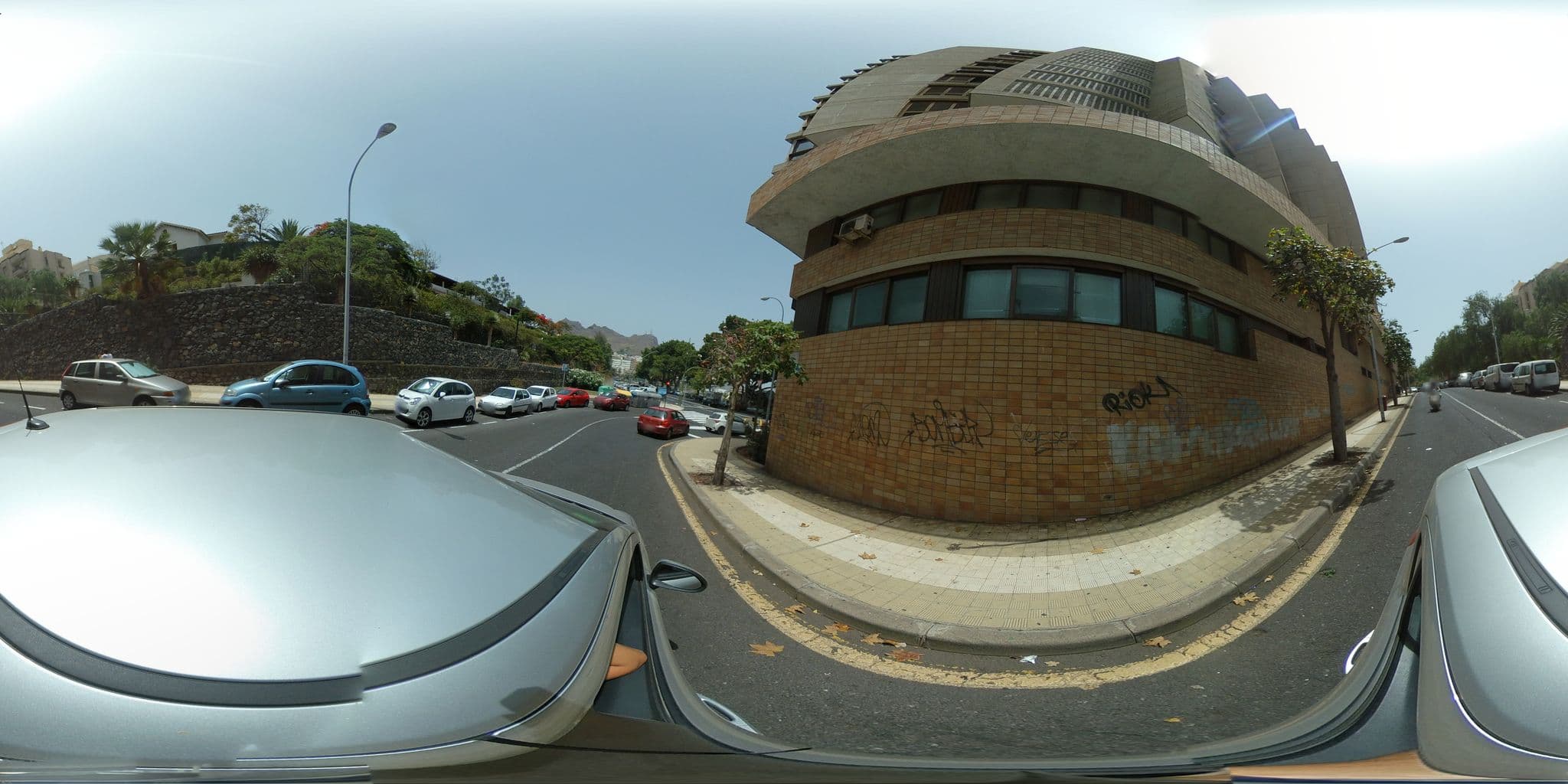 Street view near Hotel Colon Rambla, Santa Cruz de Tenerife — © javiersanp (CC BY-SA · Mapillary)