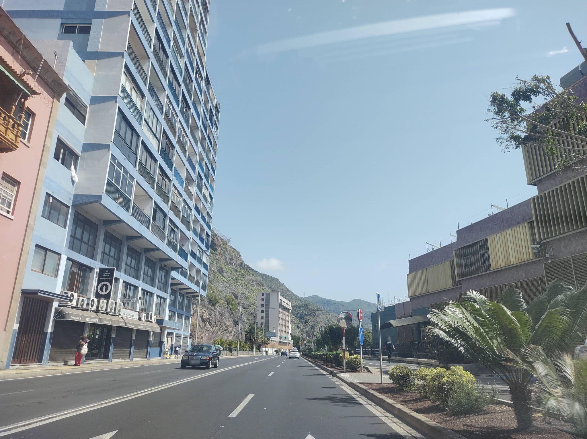 Street view near Centro Deportivo Militar Paso Alto, Santa Cruz de Tenerife — © thetornado76 (CC BY-SA · Mapillary)
