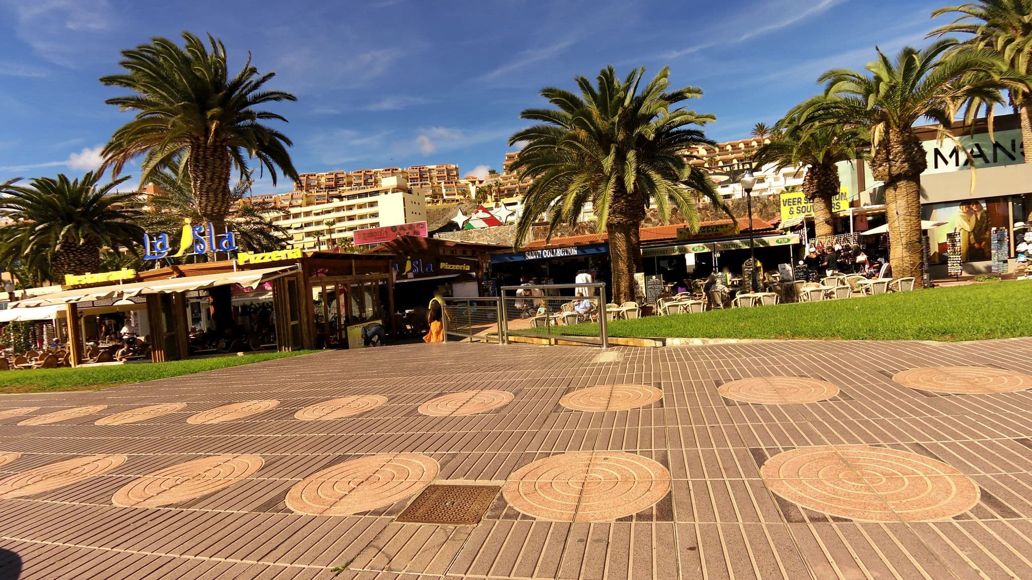 Street view near Villas Dunas Paradise Fuerteventura, Costa Calma — © czmrtn (CC BY-SA · Mapillary)