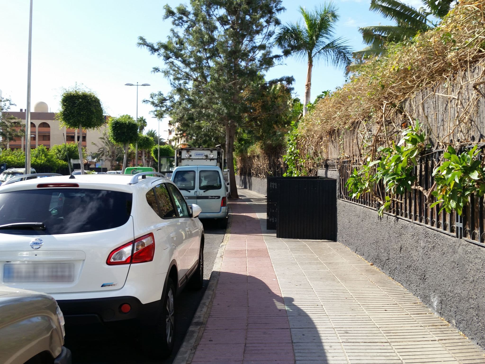 Street view near San Valentin Y Terraflor Park, Playa del Ingles — © taxen (CC BY-SA · Mapillary)