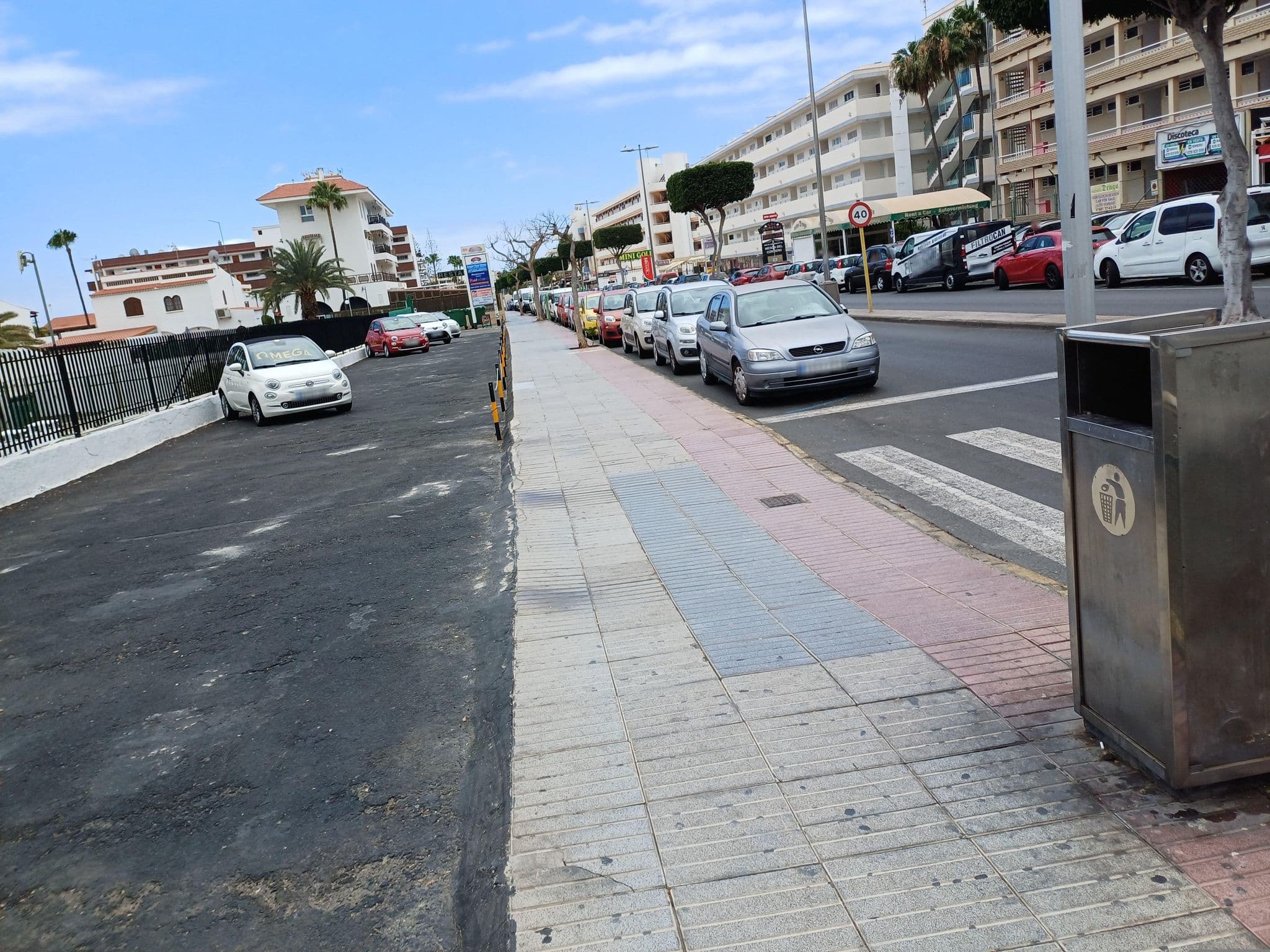 Street view near Apartmentos Tinache, Playa del Ingles — © qungo (CC BY-SA · Mapillary)