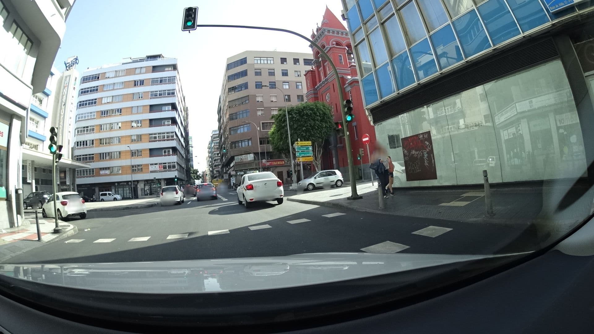 Street view near Hotel Cristina Las Palmas, Centro — © sashazykov (CC BY-SA · Mapillary)