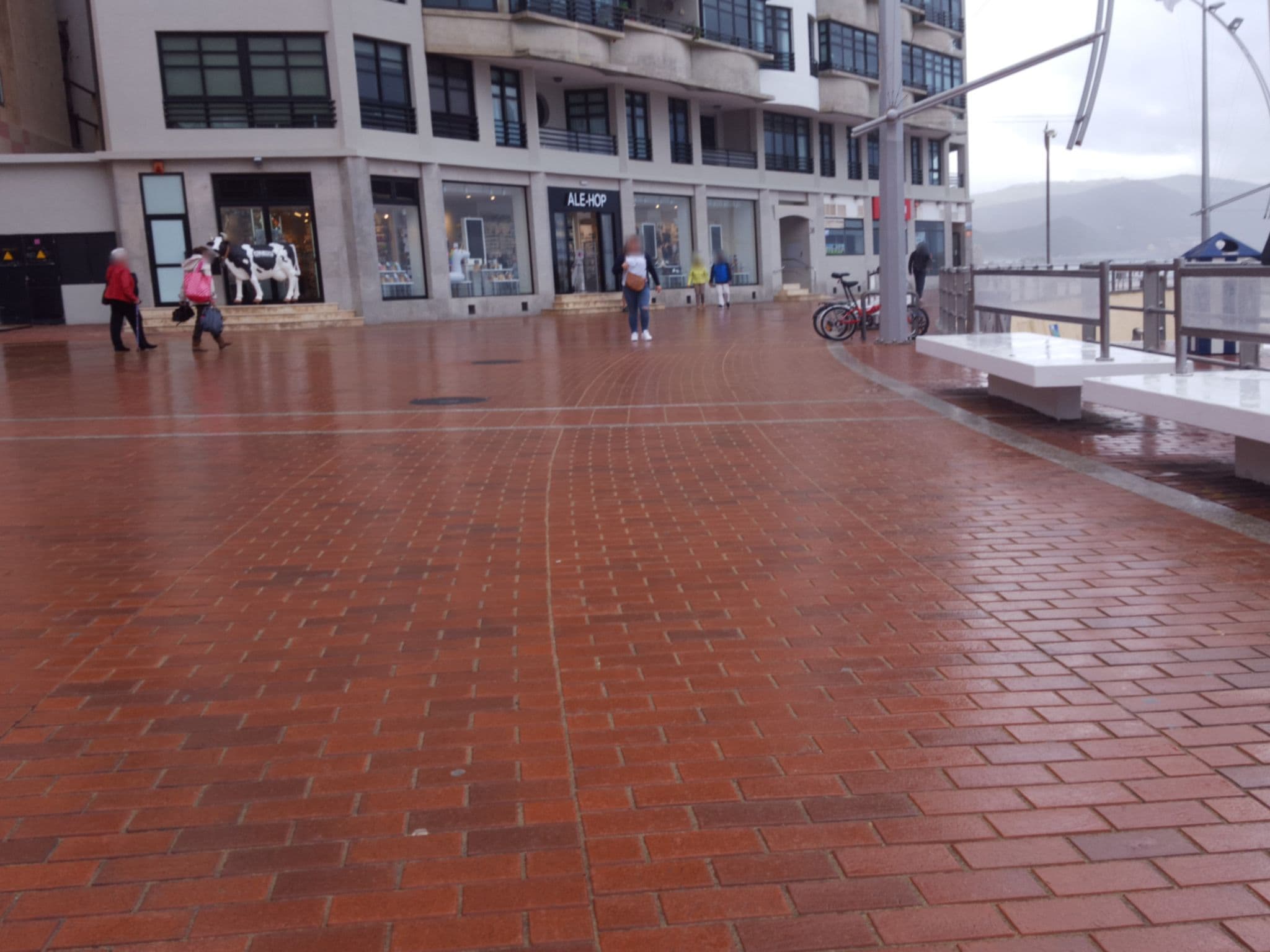 Street view near Chez Abel, Centro — © smoesmoesmoe (CC BY-SA · Mapillary)