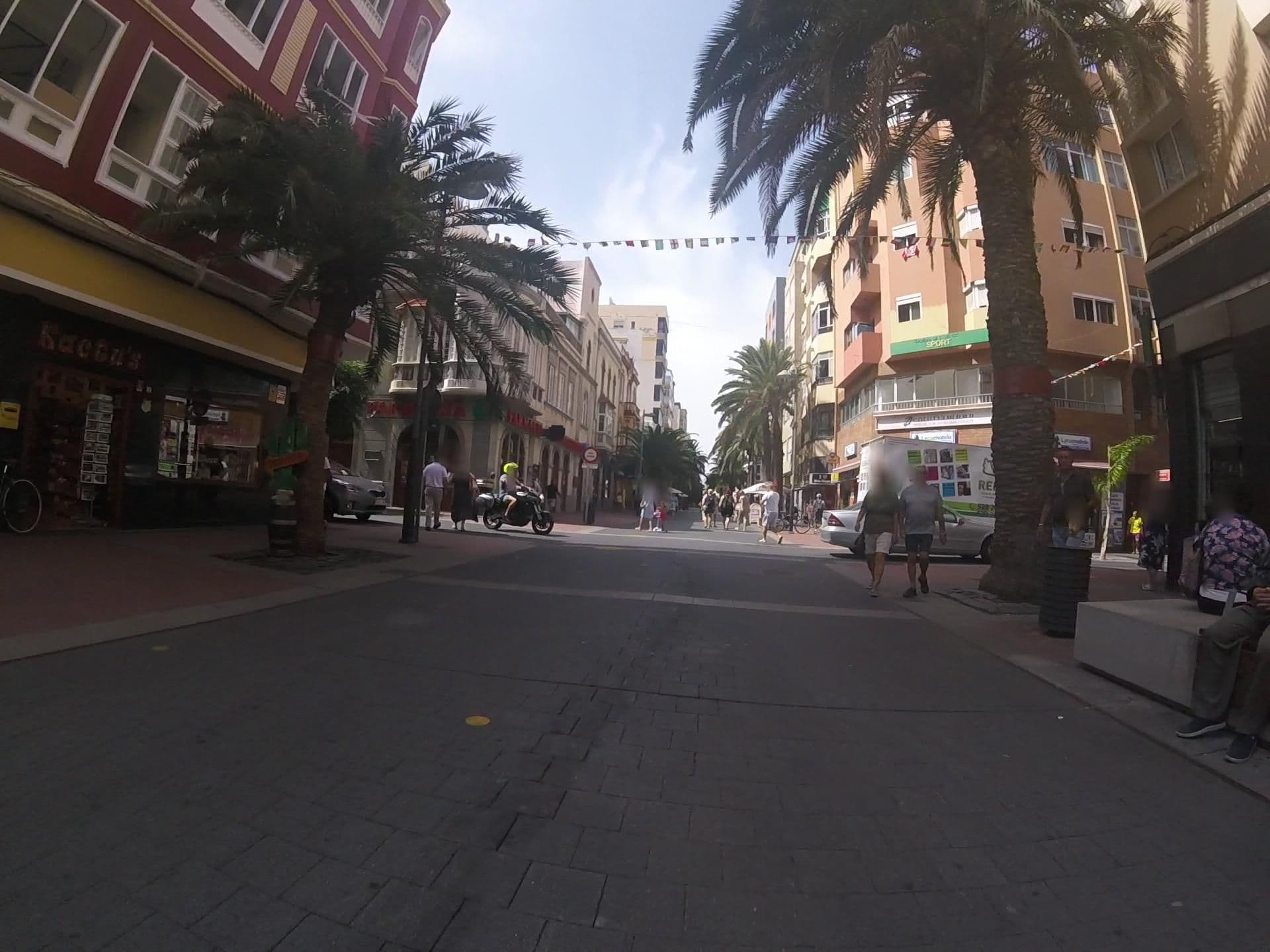 Street view near Apartamentos Miami, Centro — © mikelo (CC BY-SA · Mapillary)