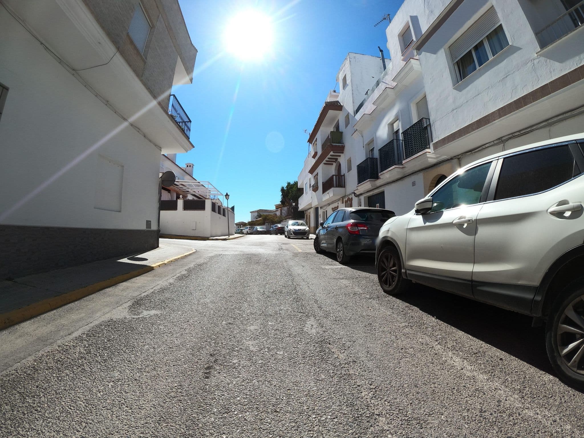 Street view near Hostal las Cumbres, Conil de la Frontera — © Langfahrer (CC BY-SA · Mapillary)