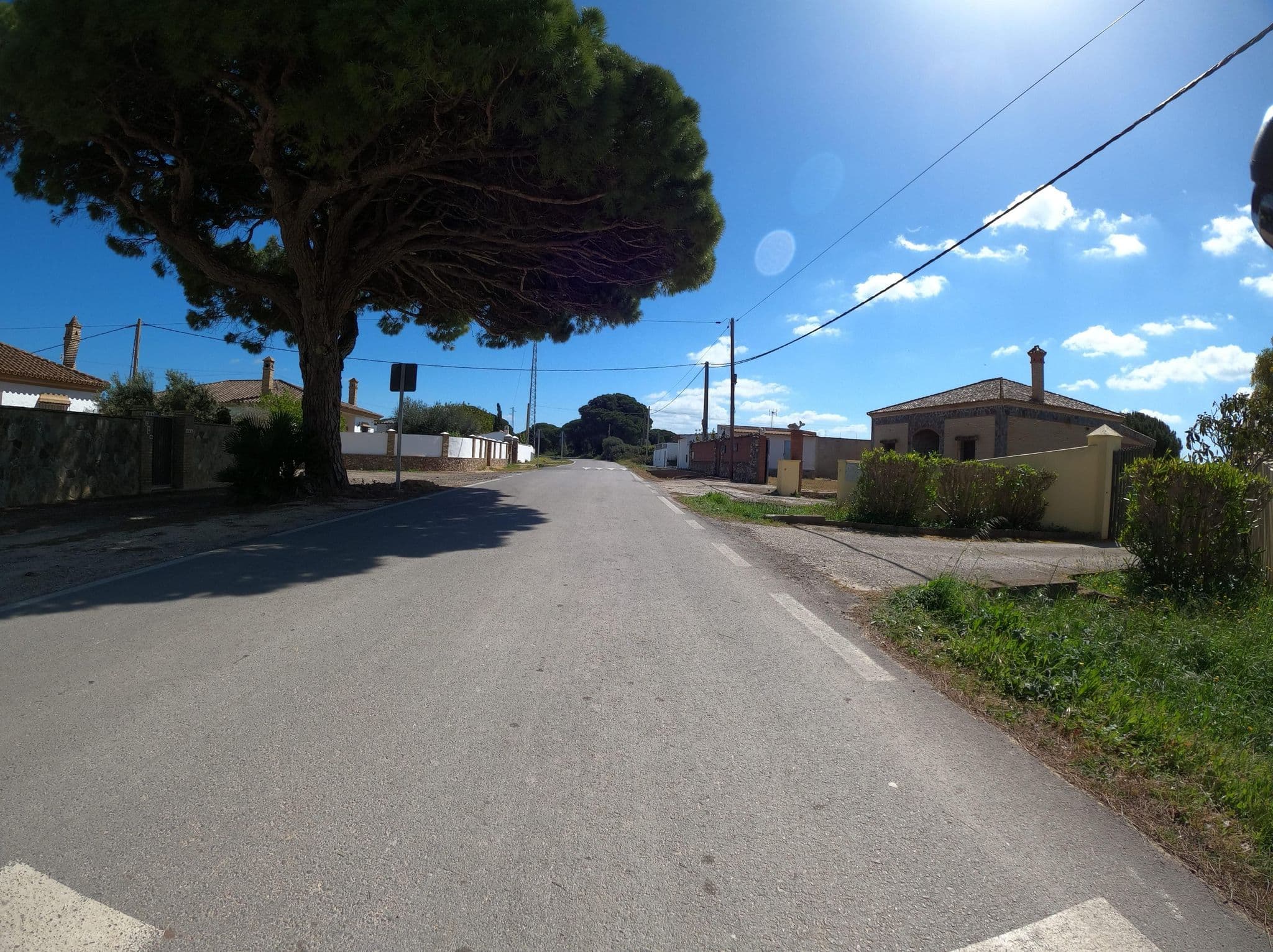 Street view near Apartamentos Majadales de Roche, Conil de la Frontera — © Langfahrer (CC BY-SA · Mapillary)