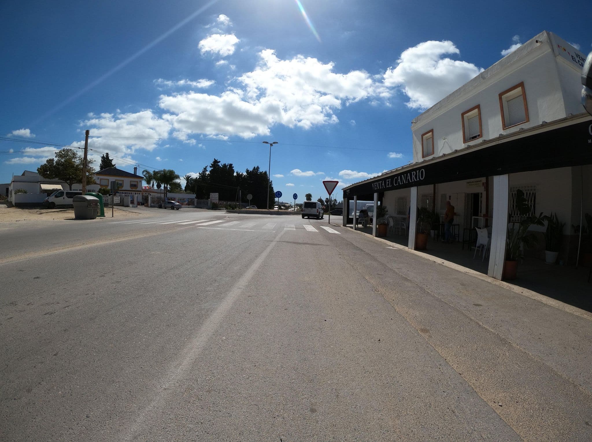 Street view near Hostal el Canario, Conil de la Frontera — © Langfahrer (CC BY-SA · Mapillary)