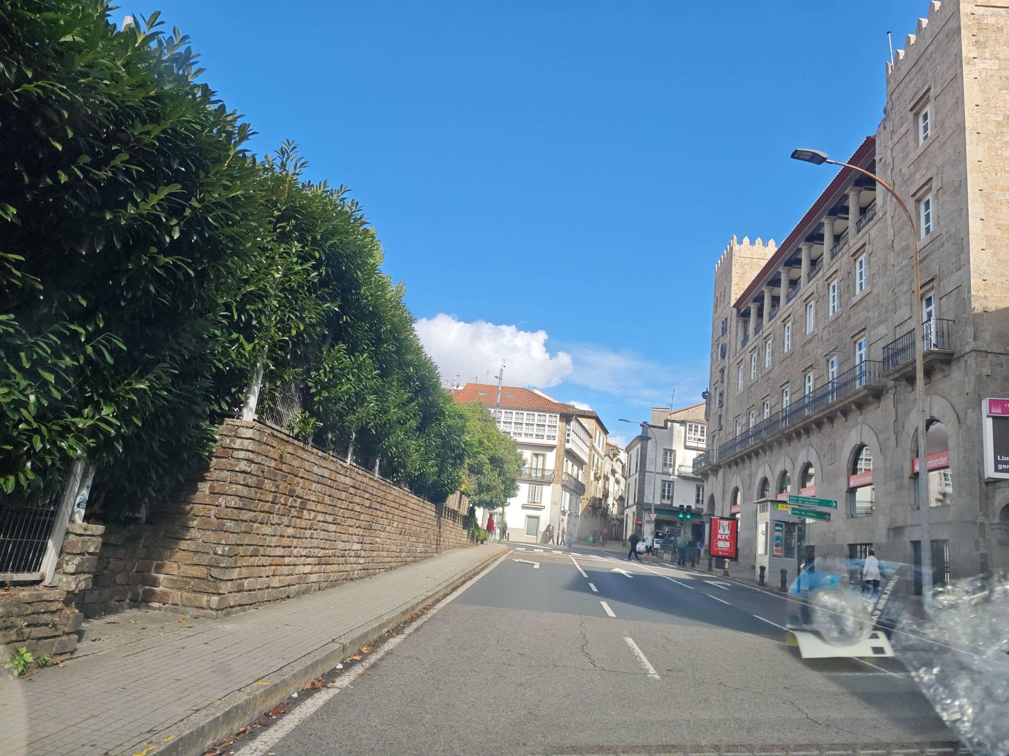 Street view near Hotel Husa, Santiago de Compostela — © mCalle (CC BY-SA · Mapillary)