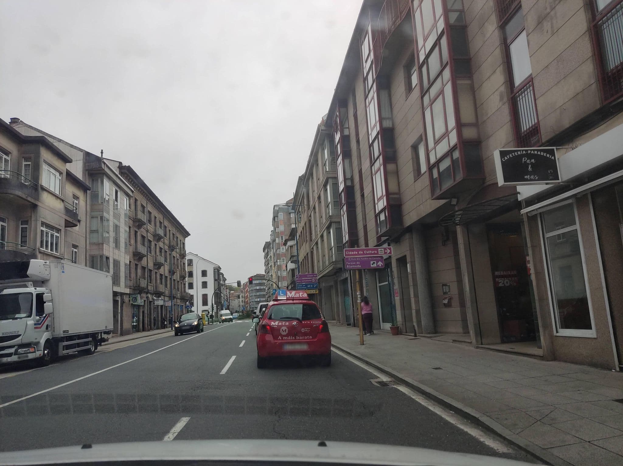 Street view near Restaurante Sanmartín, Santiago de Compostela — © mCalle (CC BY-SA · Mapillary)