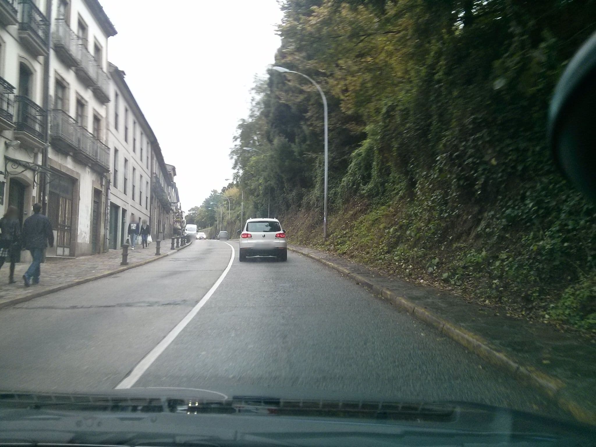 Street view near Hotel Pombal, Santiago de Compostela — © fpsampayo (CC BY-SA · Mapillary)