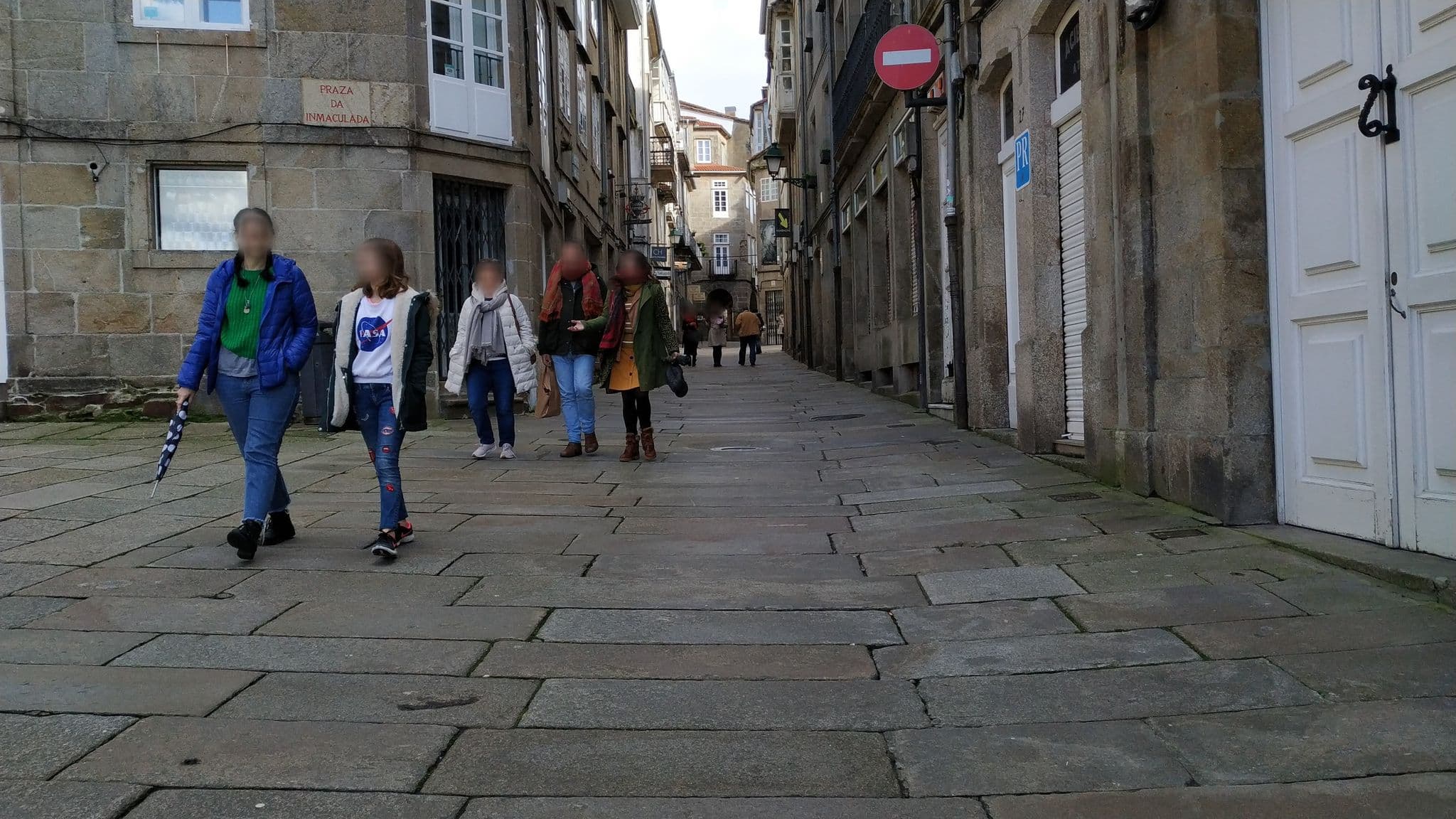 Street view near Apartamentos Casa de la Inmaculada, Santiago de Compostela — © sanjorgepinho (CC BY-SA · Mapillary)