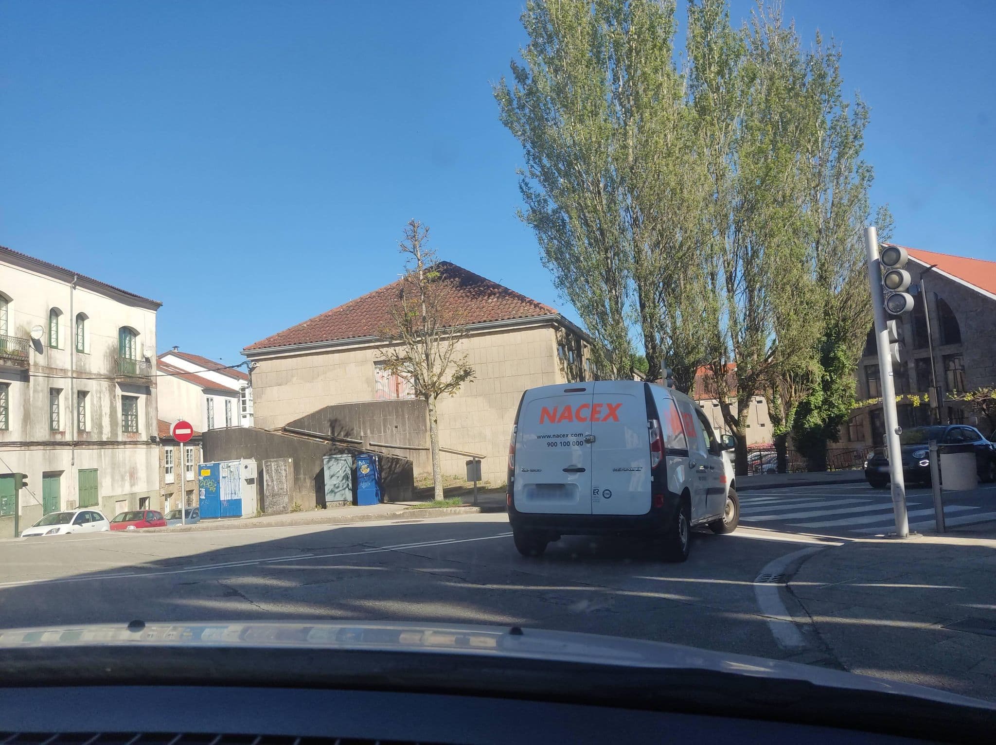 Street view near Bolboreta Suites Boutique Apartments, Santiago de Compostela — © mCalle (CC BY-SA · Mapillary)