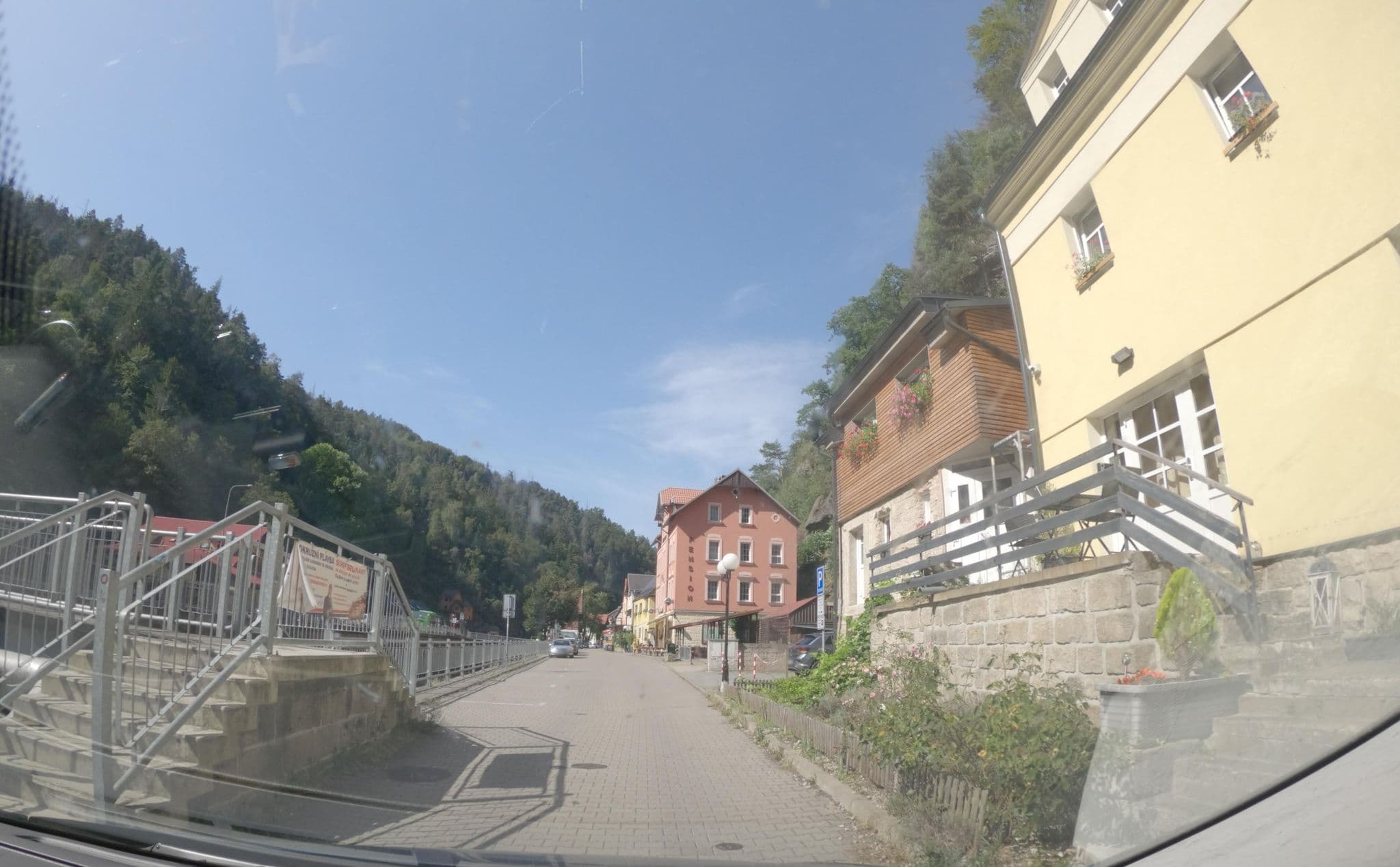 Street view near Hrensko31, Děčín — © atze02 (CC BY-SA · Mapillary)