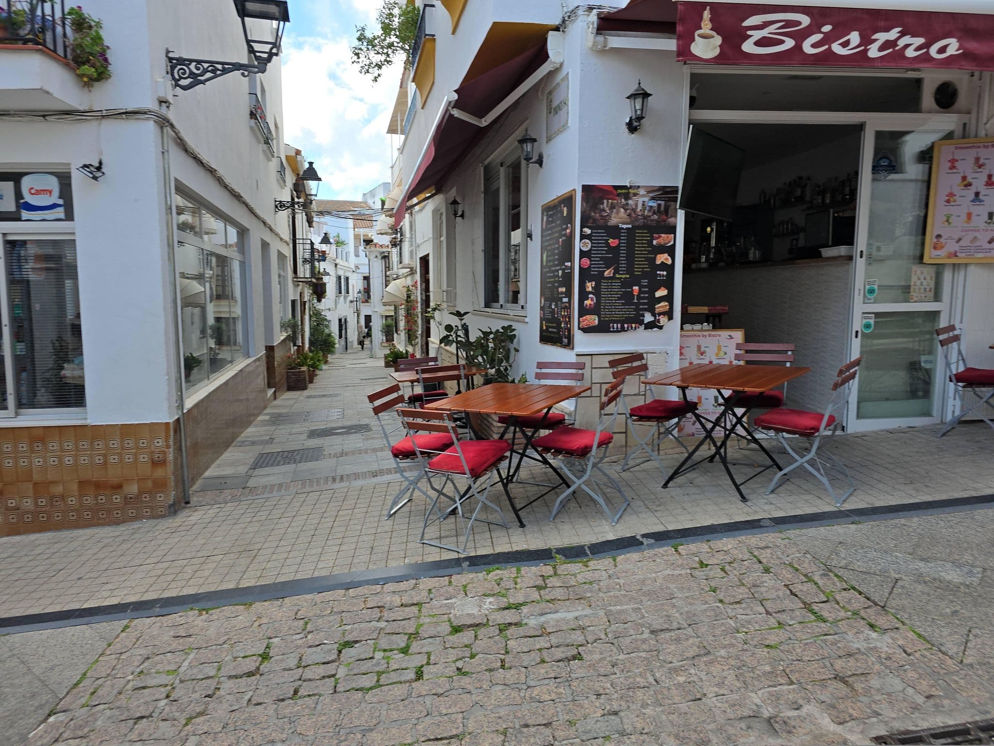 Street view near Princesa, Marbella — © filipc (CC BY-SA · Mapillary)