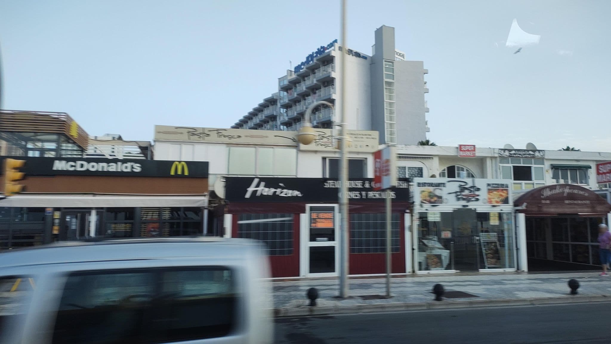 Street view near Medplaya Hotel Balmoral, Arroyo de la Miel — © rsandu (CC BY-SA · Mapillary)