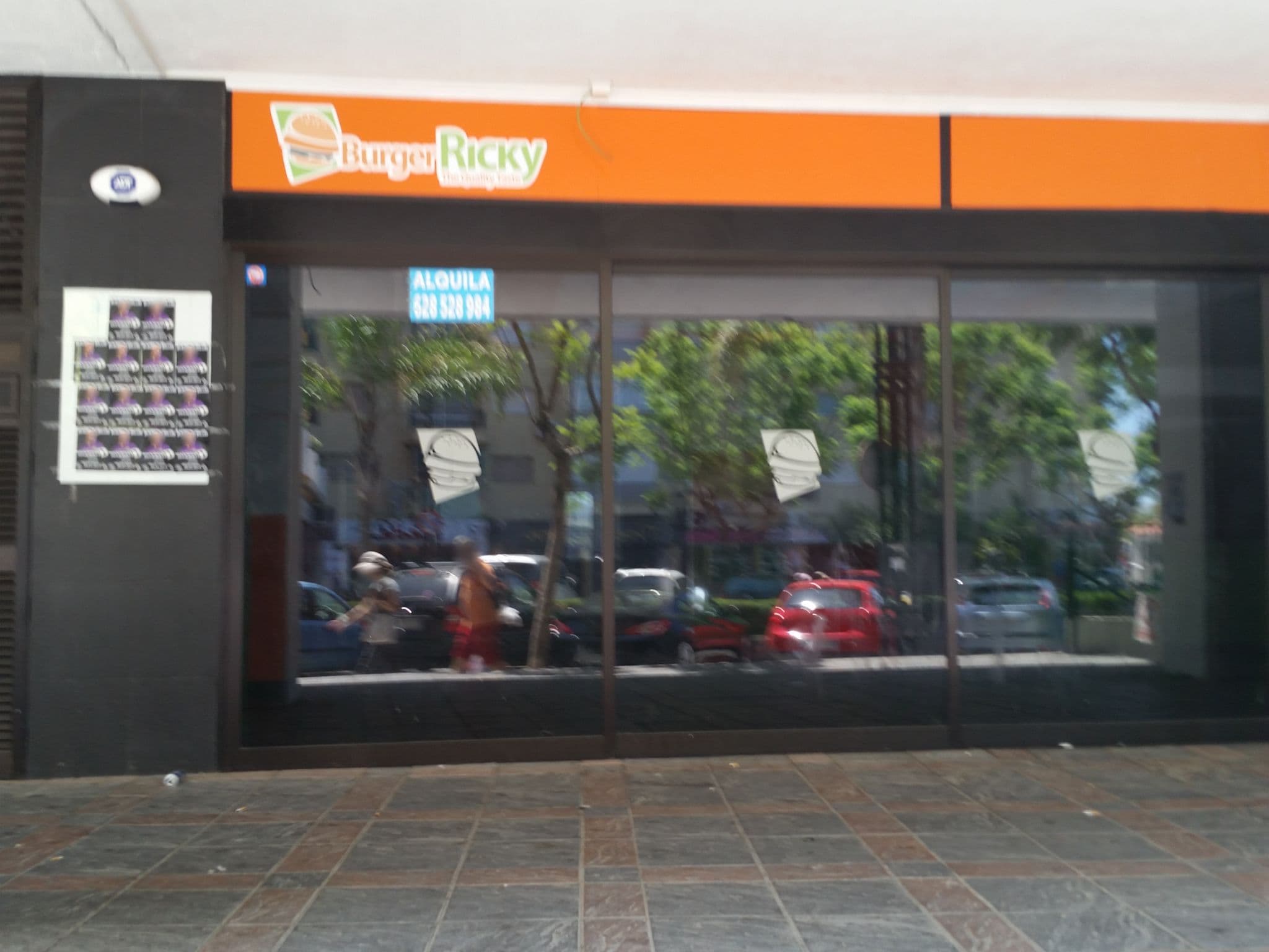 Street view near Hotel pool, Fuengirola — © jaakkoh (CC BY-SA · Mapillary)