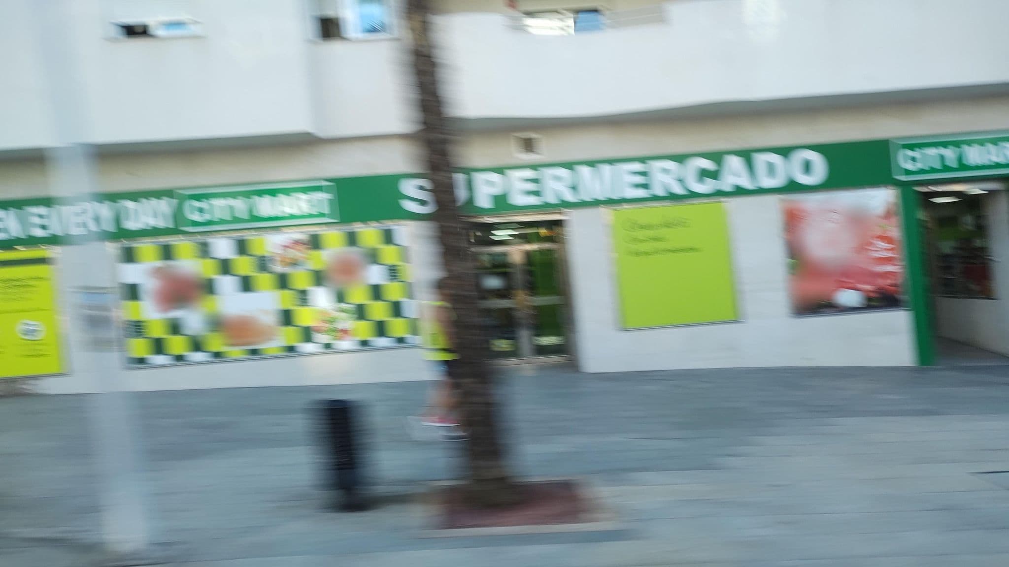 Street view near Hotel Puerto Benalmadena, Arroyo de la Miel — © rsandu (CC BY-SA · Mapillary)