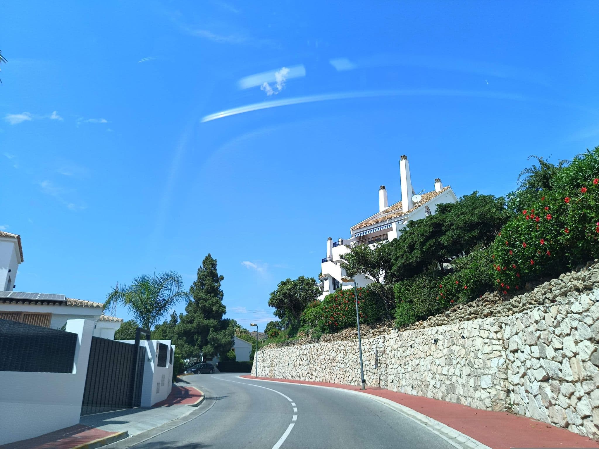 Street view near Apartamentos Mirador de Calahonda, Fuengirola — © thetornado76 (CC BY-SA · Mapillary)