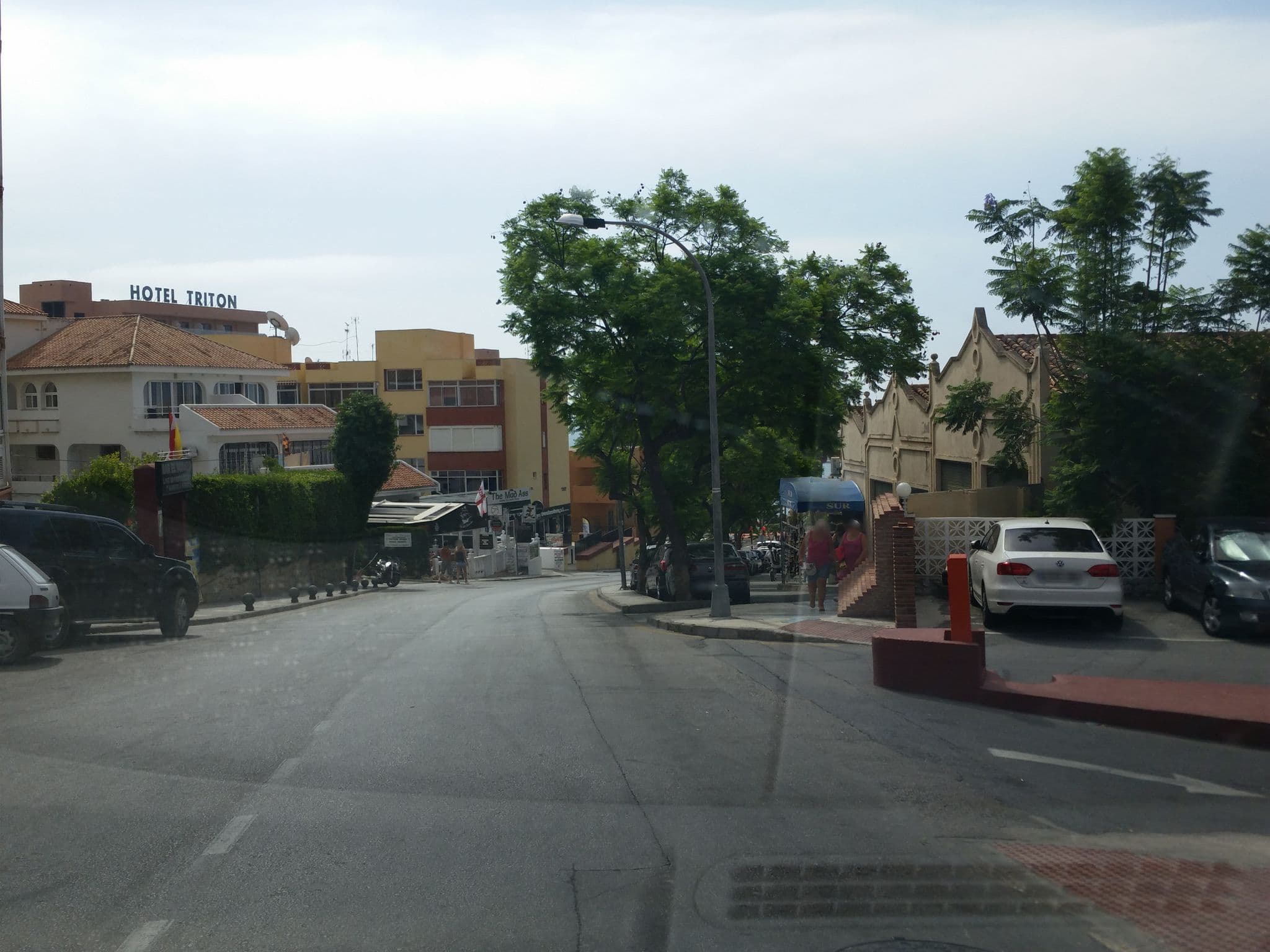 Street view near Apartamentos Doramar, Arroyo de la Miel — © jaakkoh (CC BY-SA · Mapillary)