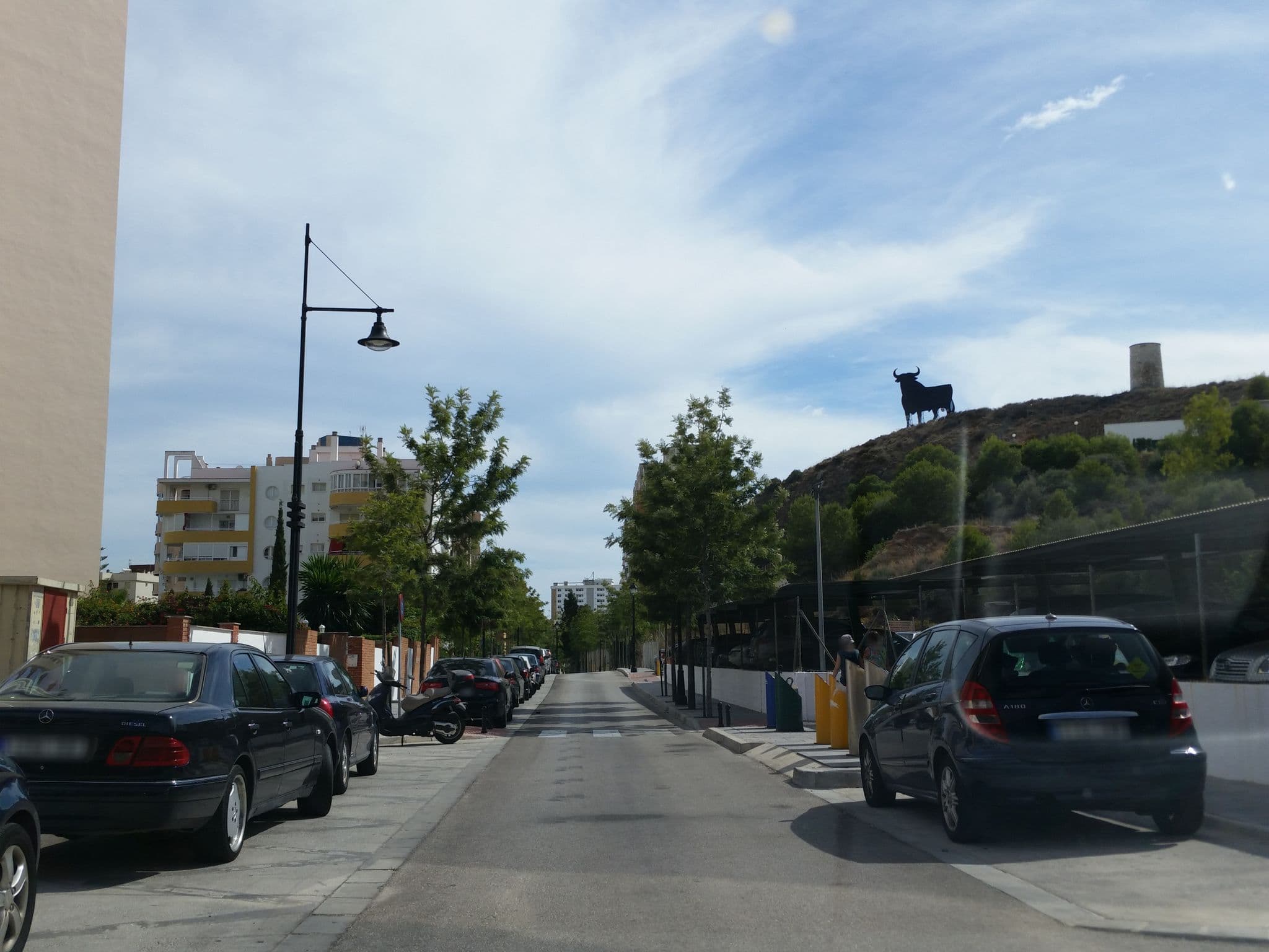 Street view near Hotel Fuengirola Park, Fuengirola — © jaakkoh (CC BY-SA · Mapillary)