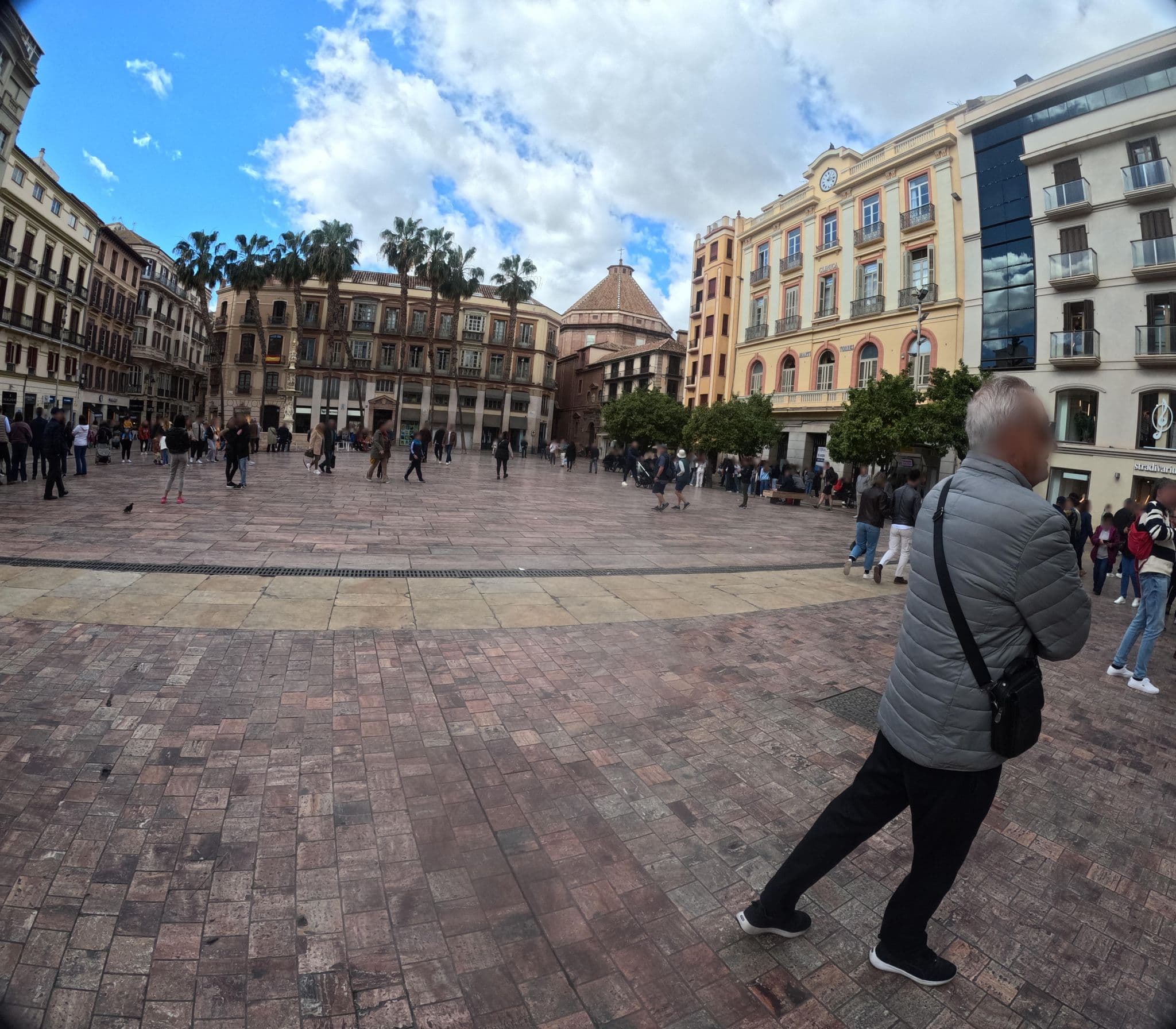 Street view near iloftmalaga Plaza Constitución - Larios, Málaga — © filipc (CC BY-SA · Mapillary)