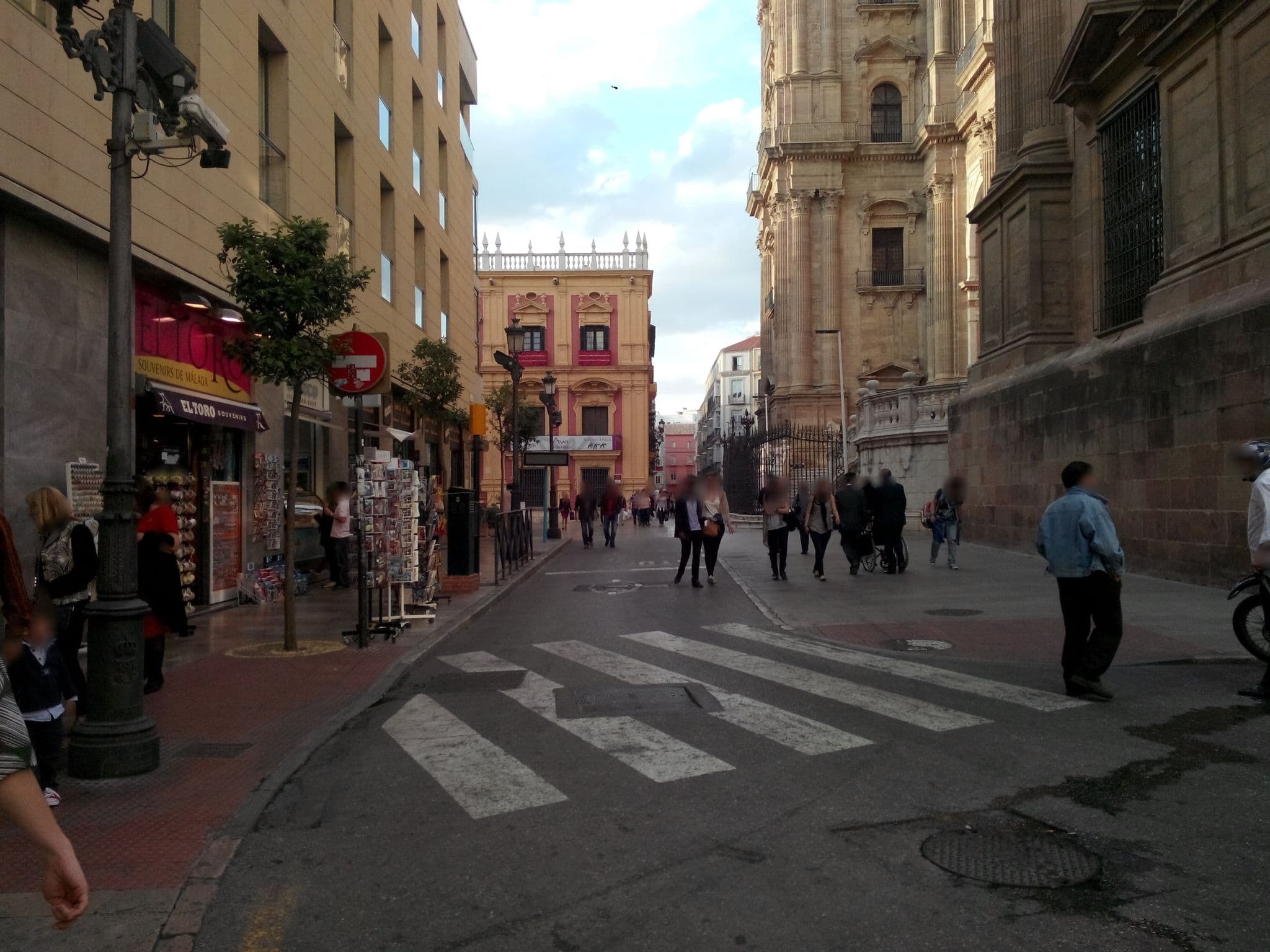 Street view near A&A Catedral Airbnb, Málaga — © jaakkoh (CC BY-SA · Mapillary)