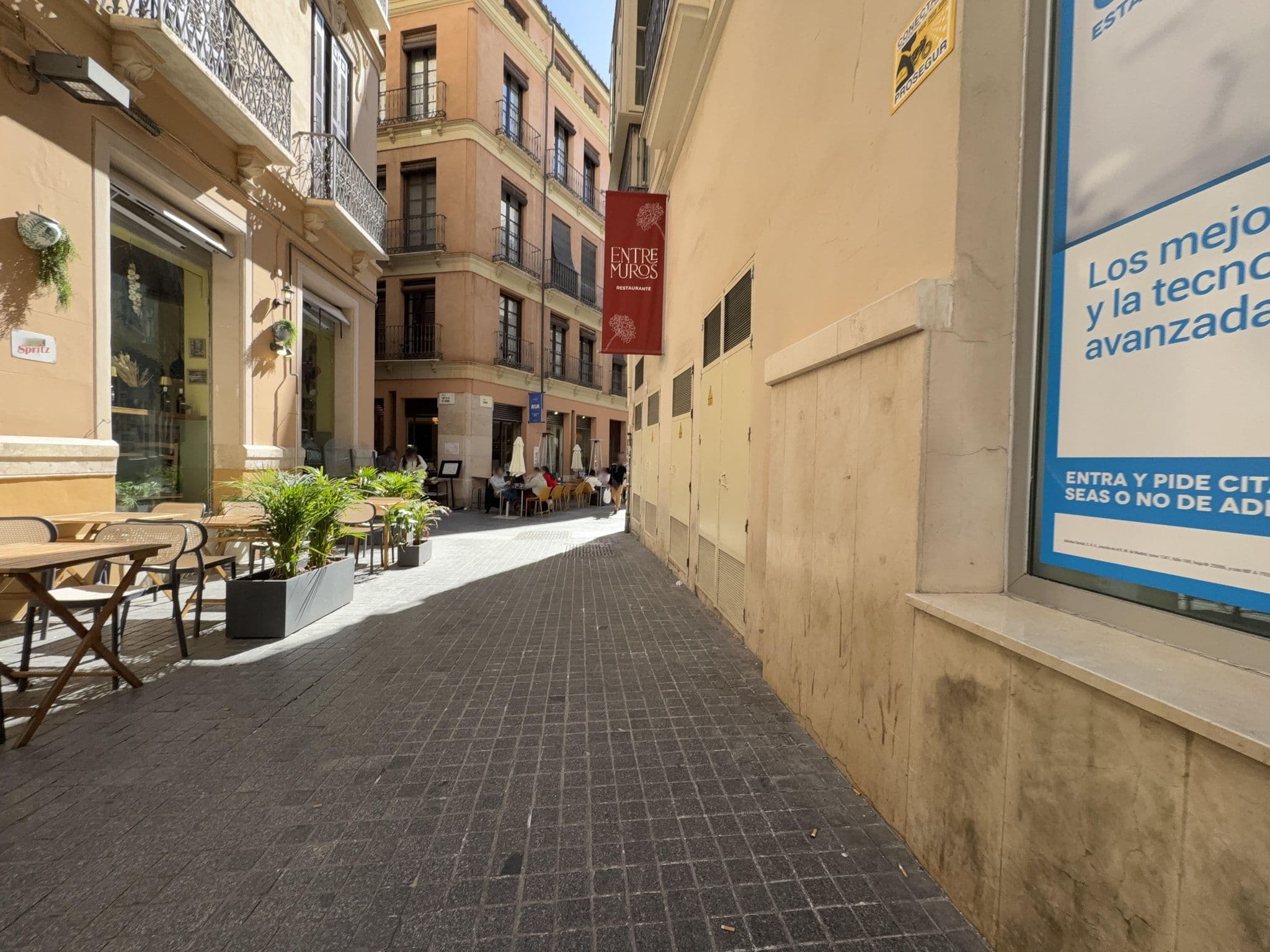 Street view near Livemálaga Thyssen, Málaga — © tumblecow (CC BY-SA · Mapillary)