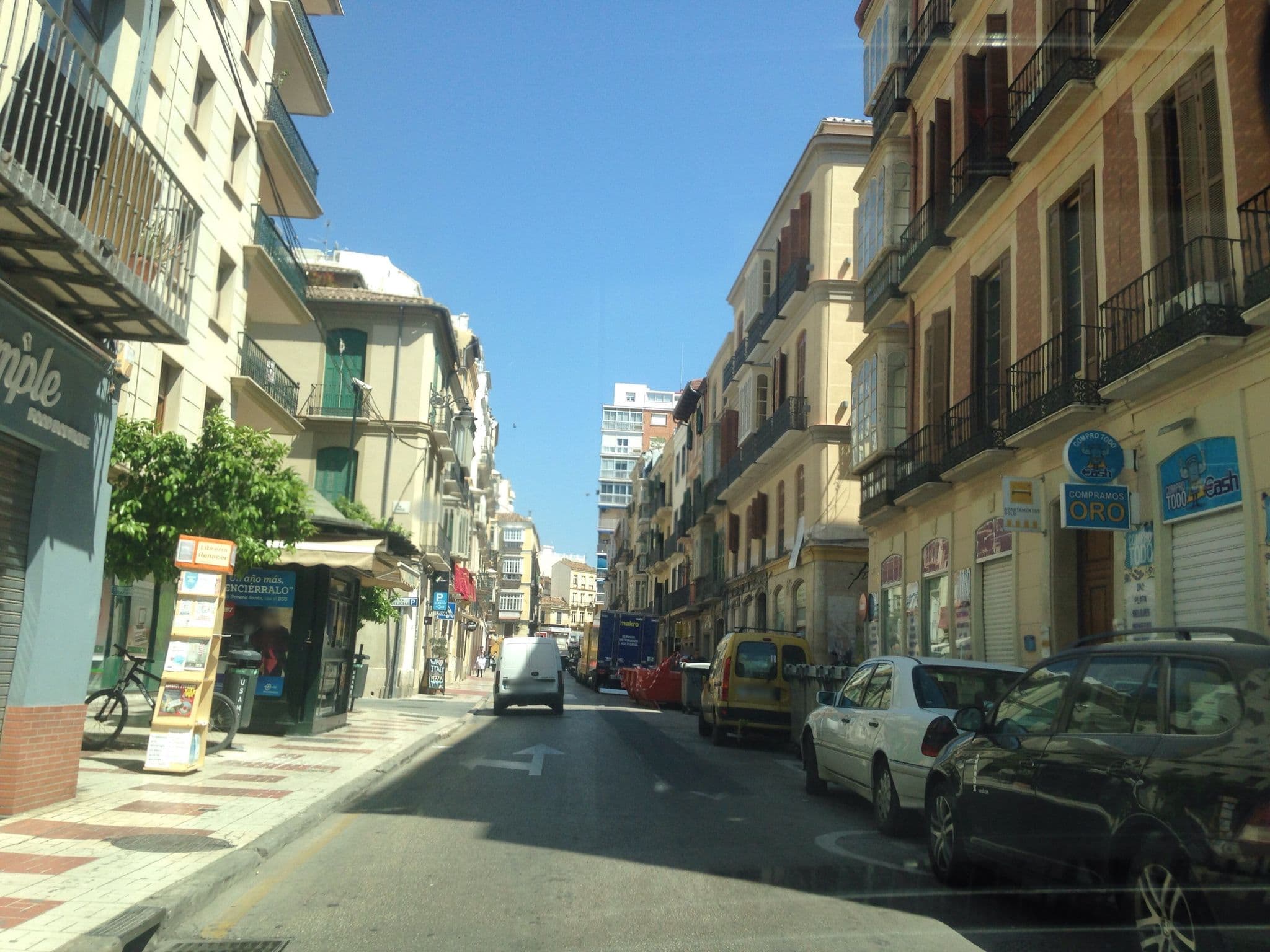 Street view near Apartamentos Gold, Málaga — © klaberlang (CC BY-SA · Mapillary)
