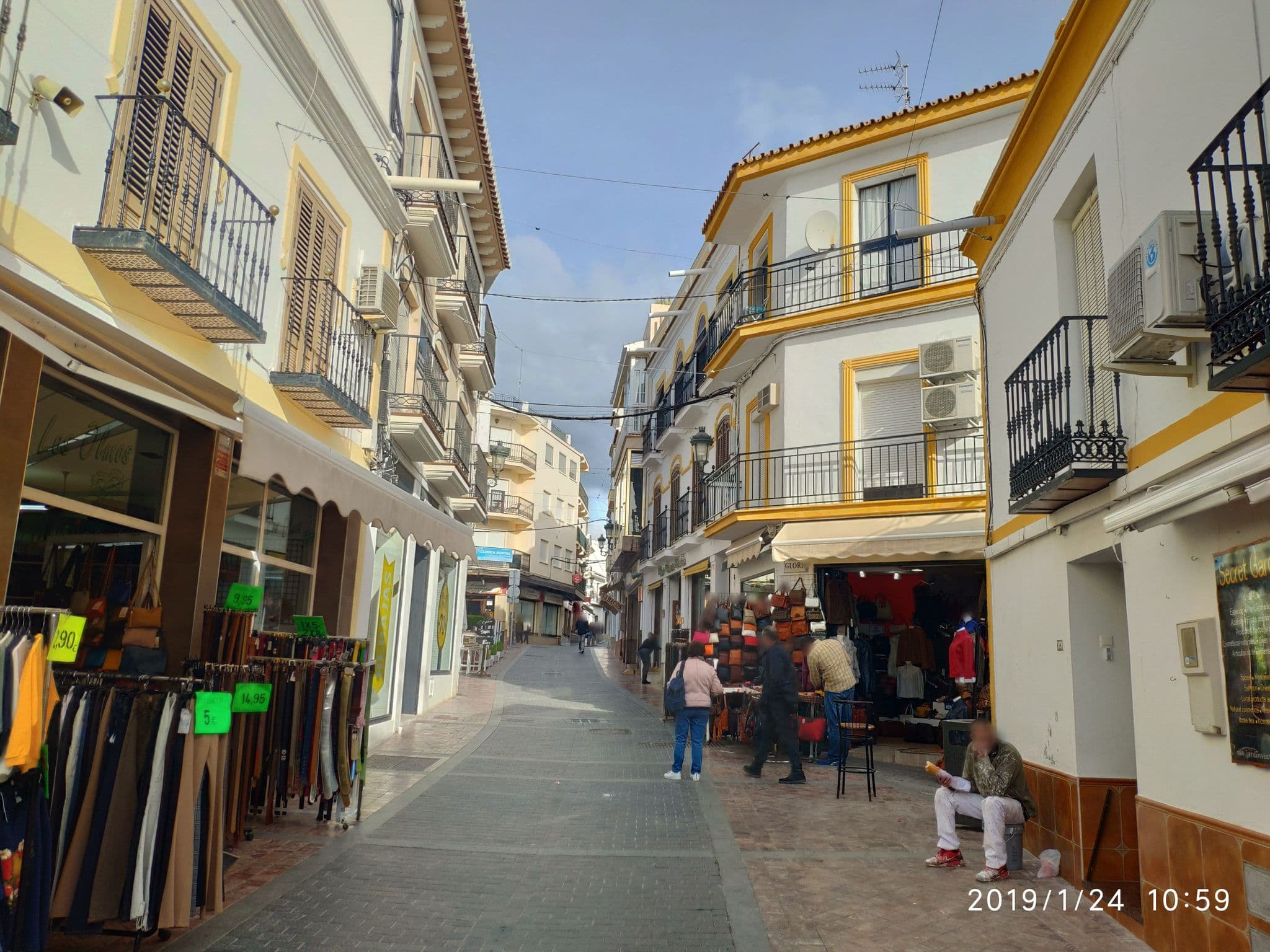 Street view near Apartamentos la Botica de Nerja, Nerja — © km2bp (CC BY-SA · Mapillary)