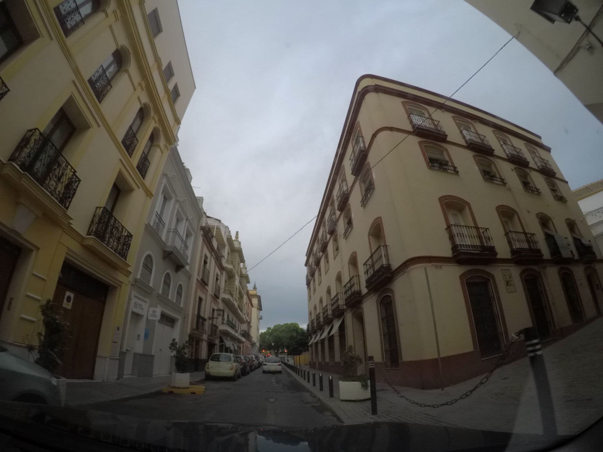Street view near Apartamentos Puerta de la Maestranza, Sevilla — © agamemnon (CC BY-SA · Mapillary)
