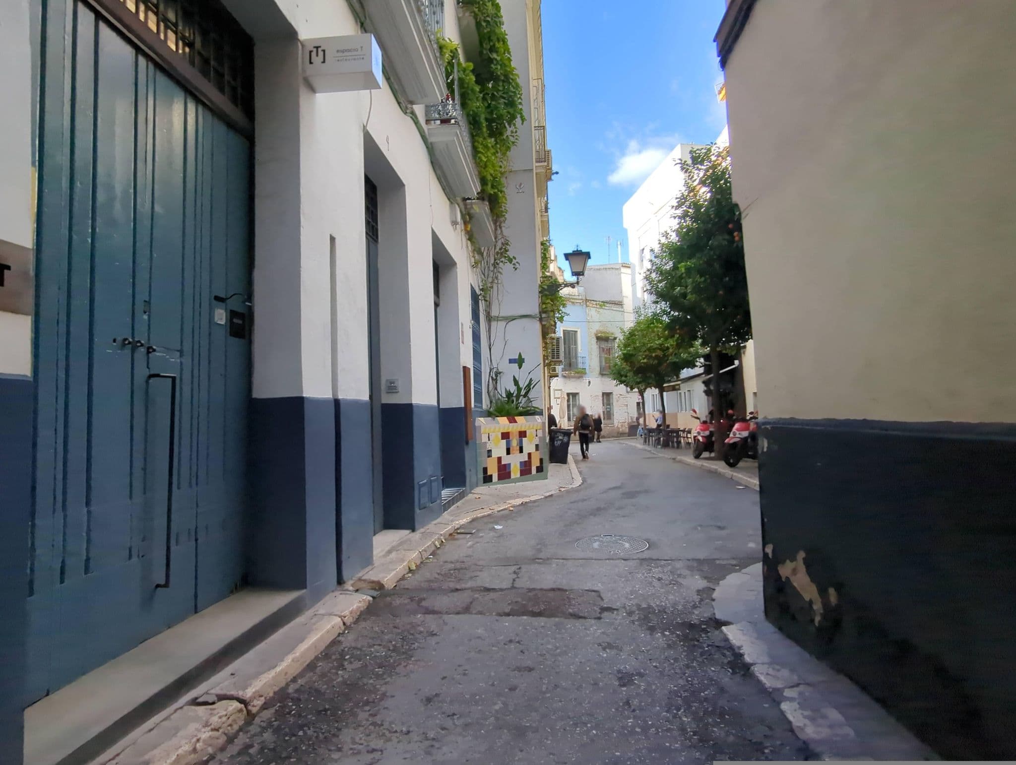 Street view near Anfitrion Sevilla 2, Sevilla — © miguel_andrade (CC BY-SA · Mapillary)