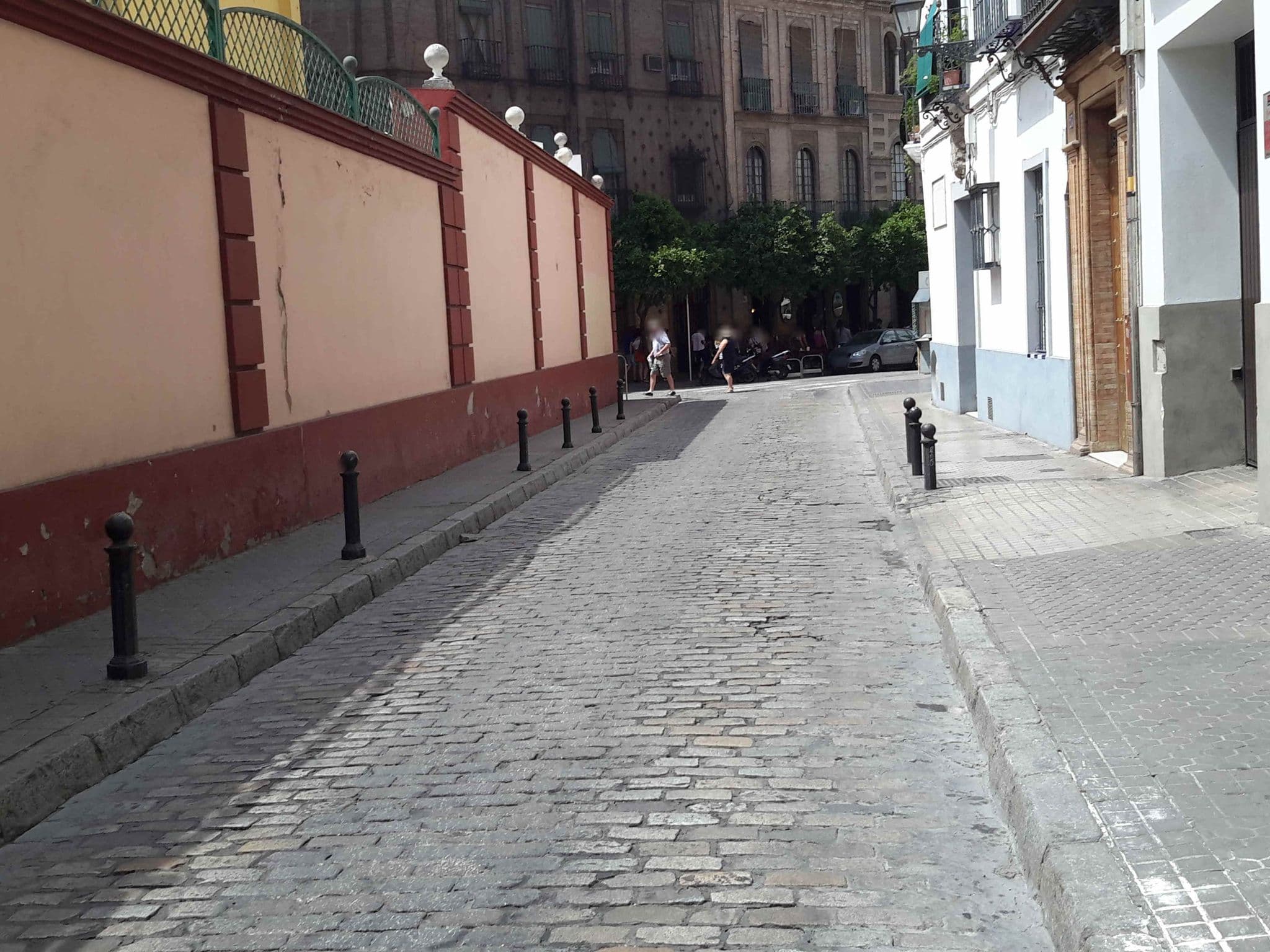 Street view near Toreador Seville Old Quarter, Sevilla — © xurxosanz (CC BY-SA · Mapillary)