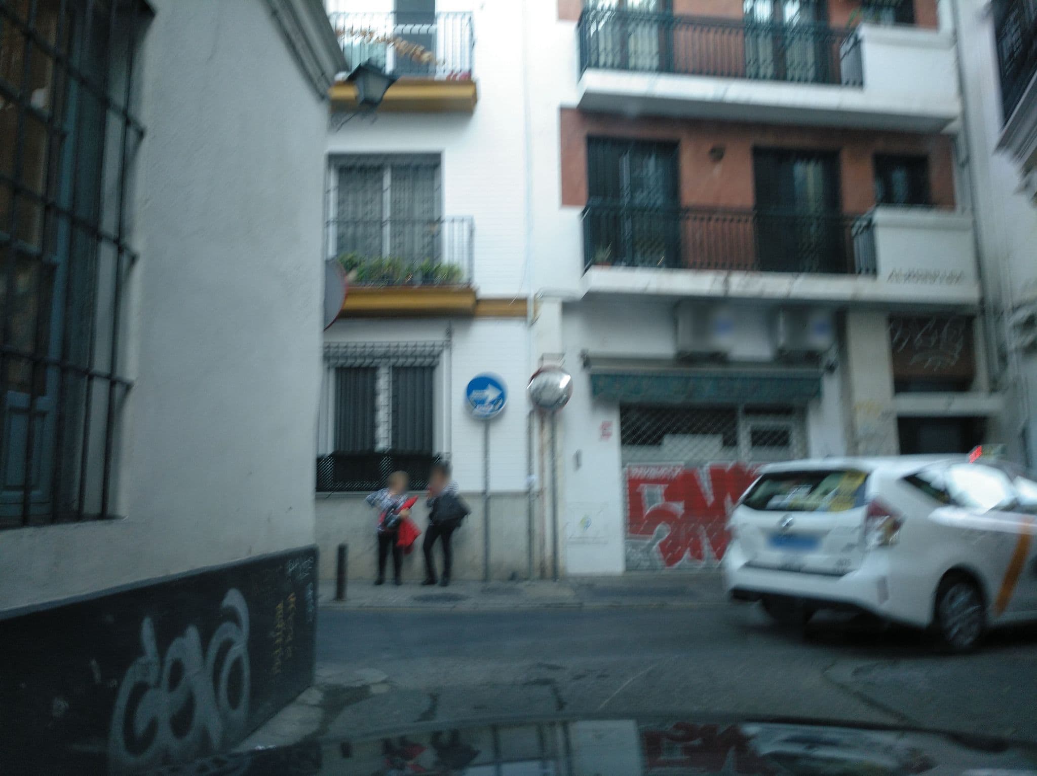 Street view near Pensión Águilas, Sevilla — © filohipo (CC BY-SA · Mapillary)