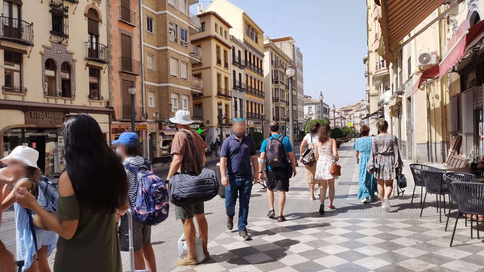 Street view near Hotel Granada Central, Granada — © rsandu (CC BY-SA · Mapillary)
