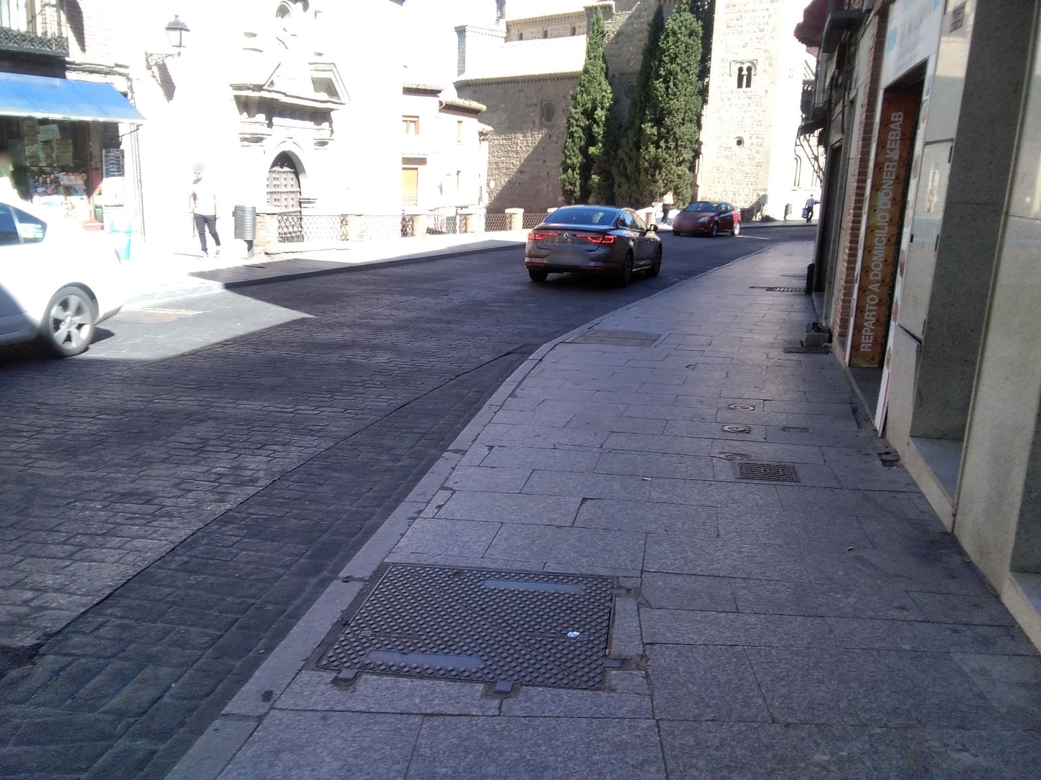 Street view near Arrabal, Toledo — © diegoab (CC BY-SA · Mapillary)