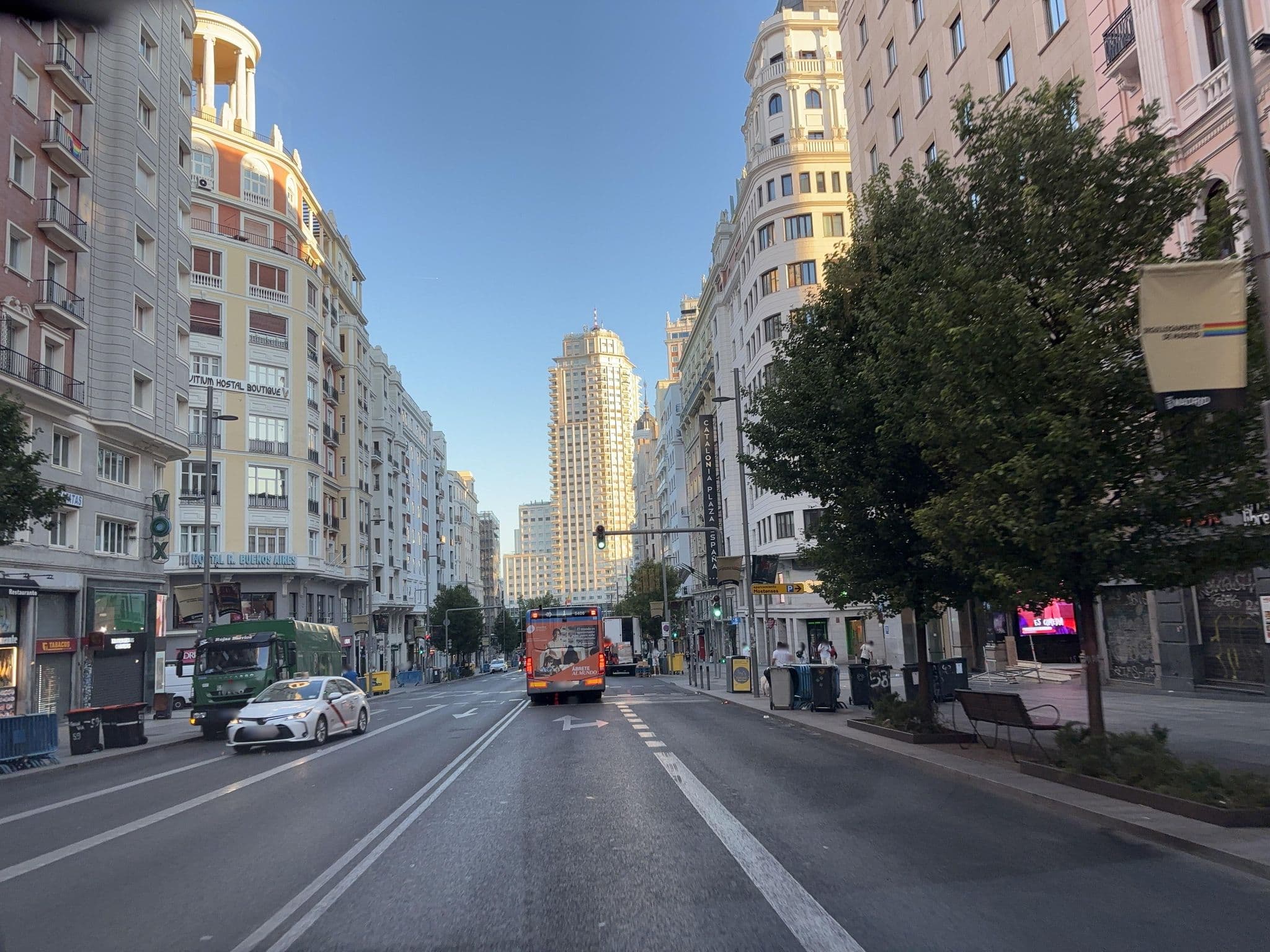 Street view near Hostal Santillana, Universidad — © seraq (CC BY-SA · Mapillary)