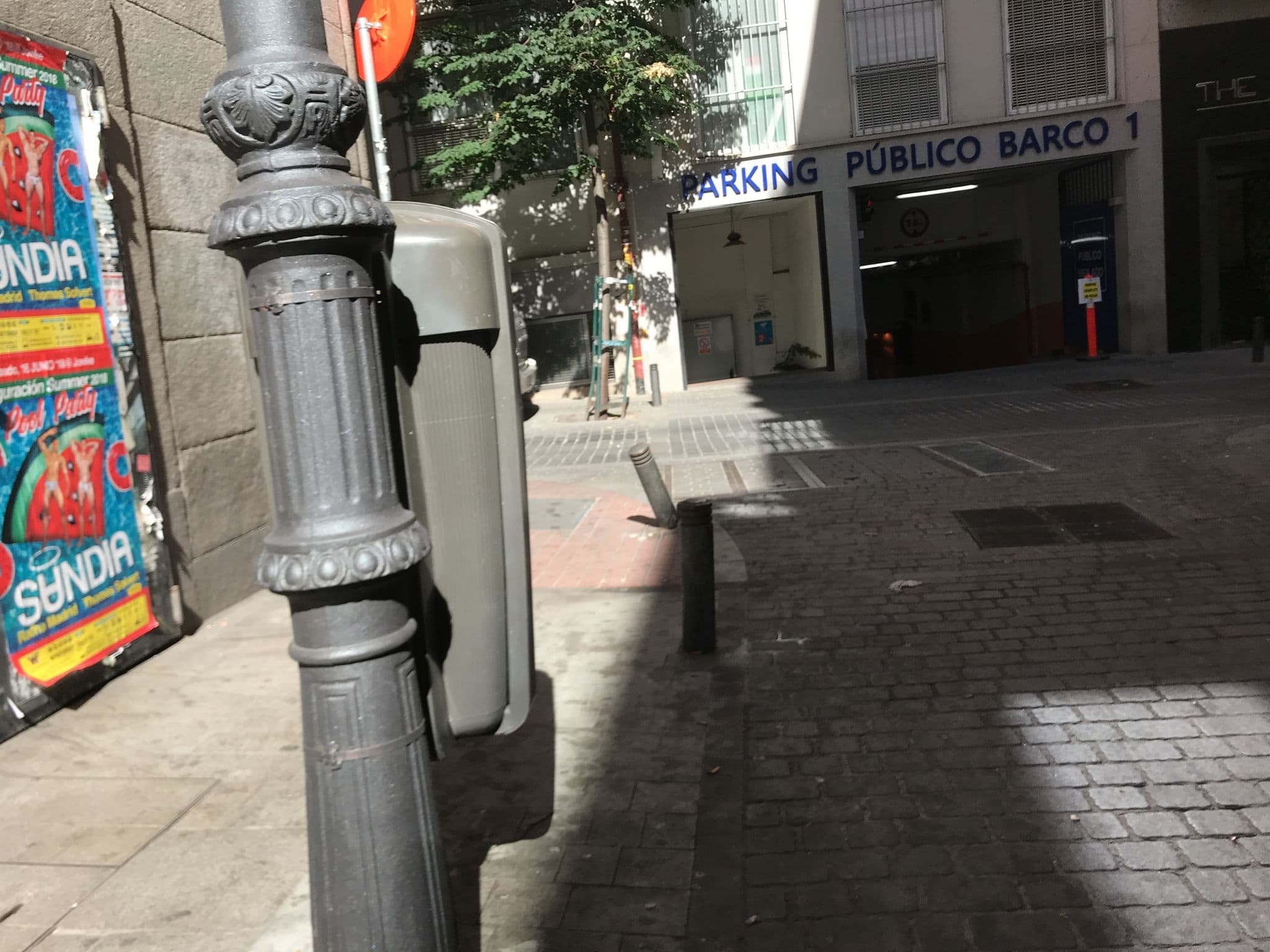 Street view near airbnb richard, Madrid Centro — © miguel_andrade (CC BY-SA · Mapillary)
