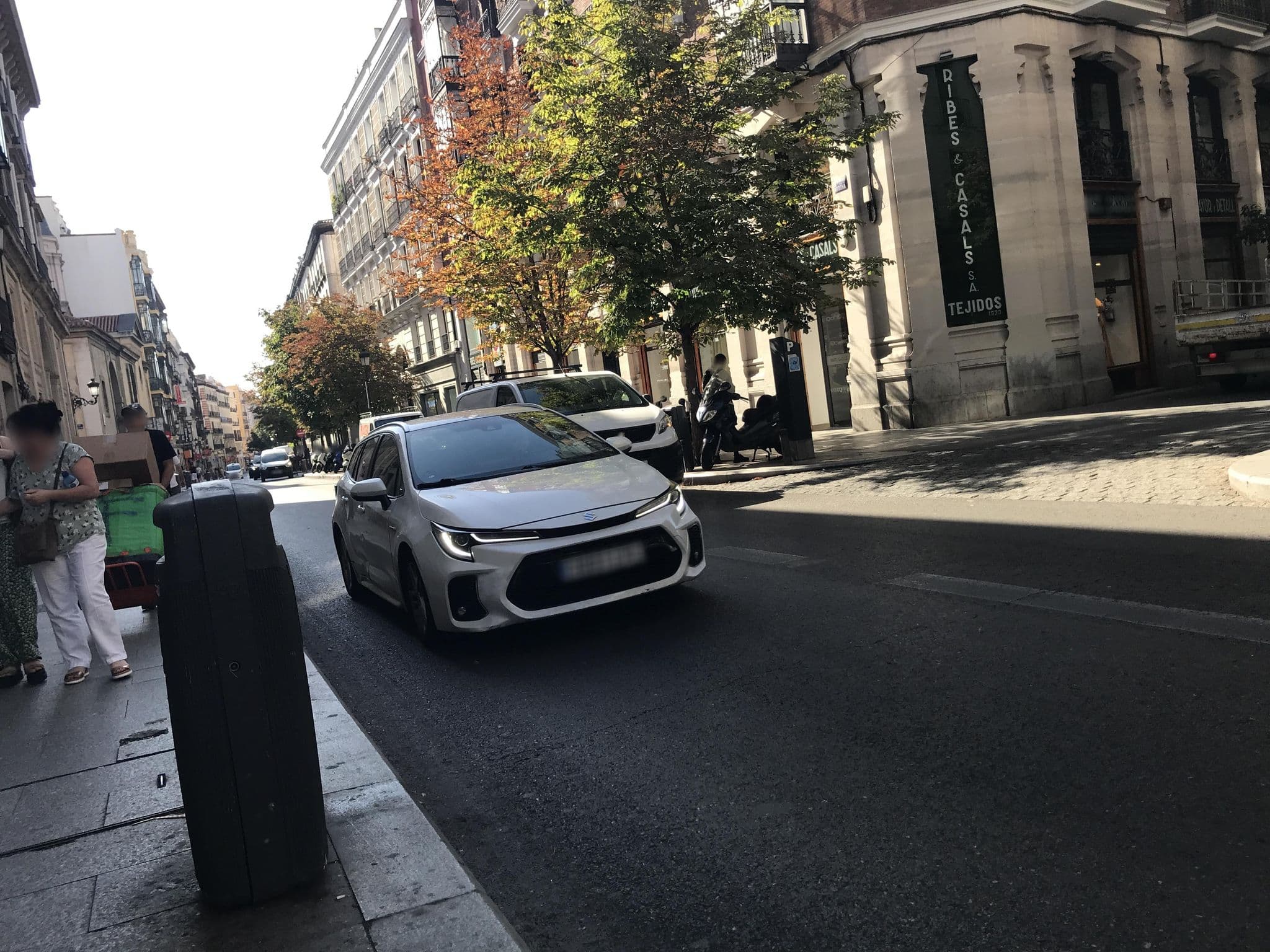 Street view near sol square madrid, Madrid — © miguel_andrade (CC BY-SA · Mapillary)