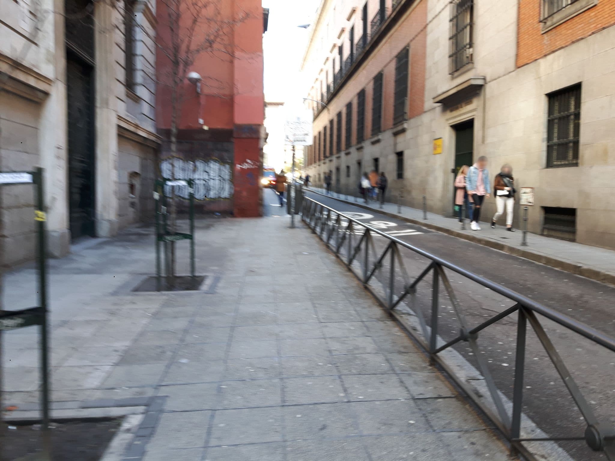 Street view near Capitol Schwepp, Universidad — © wusel007 (CC BY-SA · Mapillary)