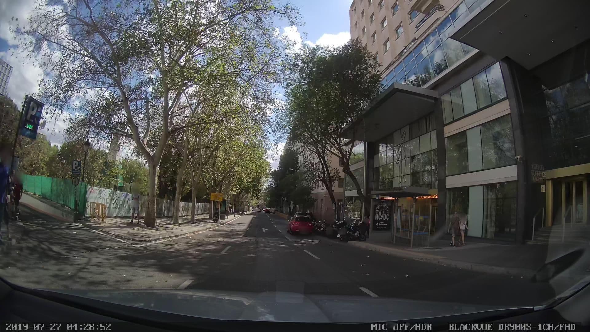 Street view near Hotel Barceló Torre de Madrid, Universidad — © filipegraciosa (CC BY-SA · Mapillary)