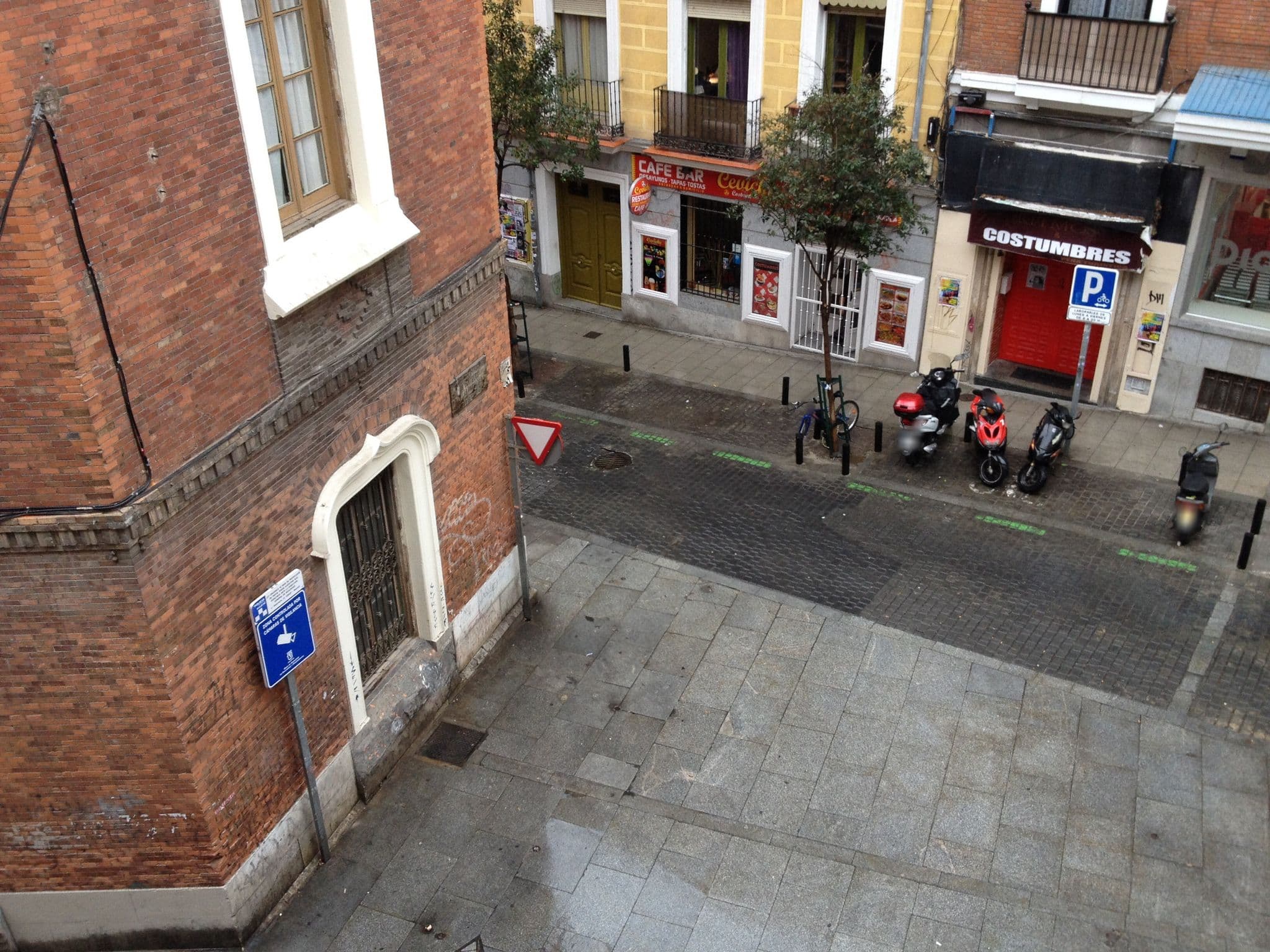 Street view near Airbnb Mercedes, Universidad — © furilo (CC BY-SA · Mapillary)
