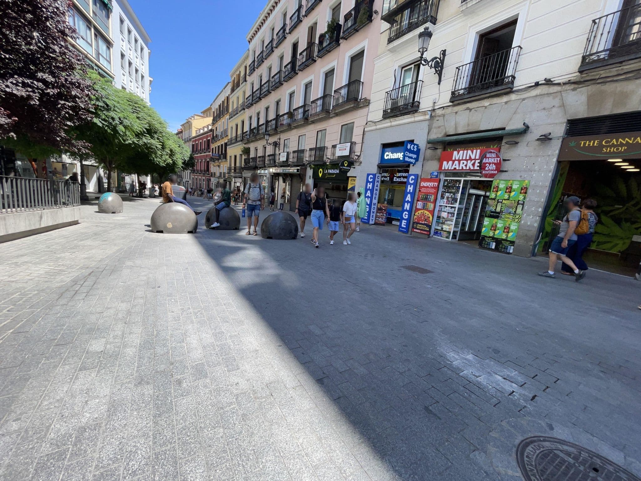 Street view near Alsinda, Madrid — © seraq (CC BY-SA · Mapillary)