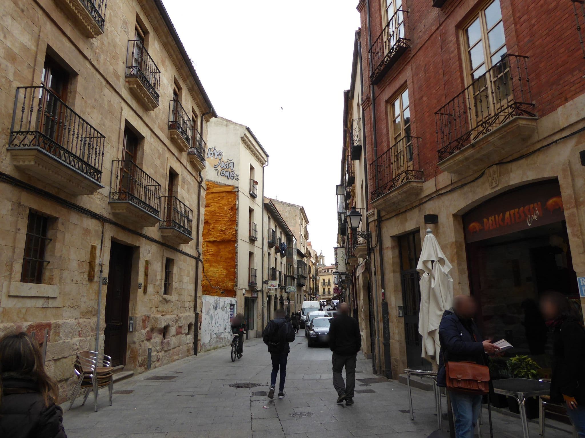 Street view near Pension Barez, Santa Marta de Tormes — © civitas (CC BY-SA · Mapillary)