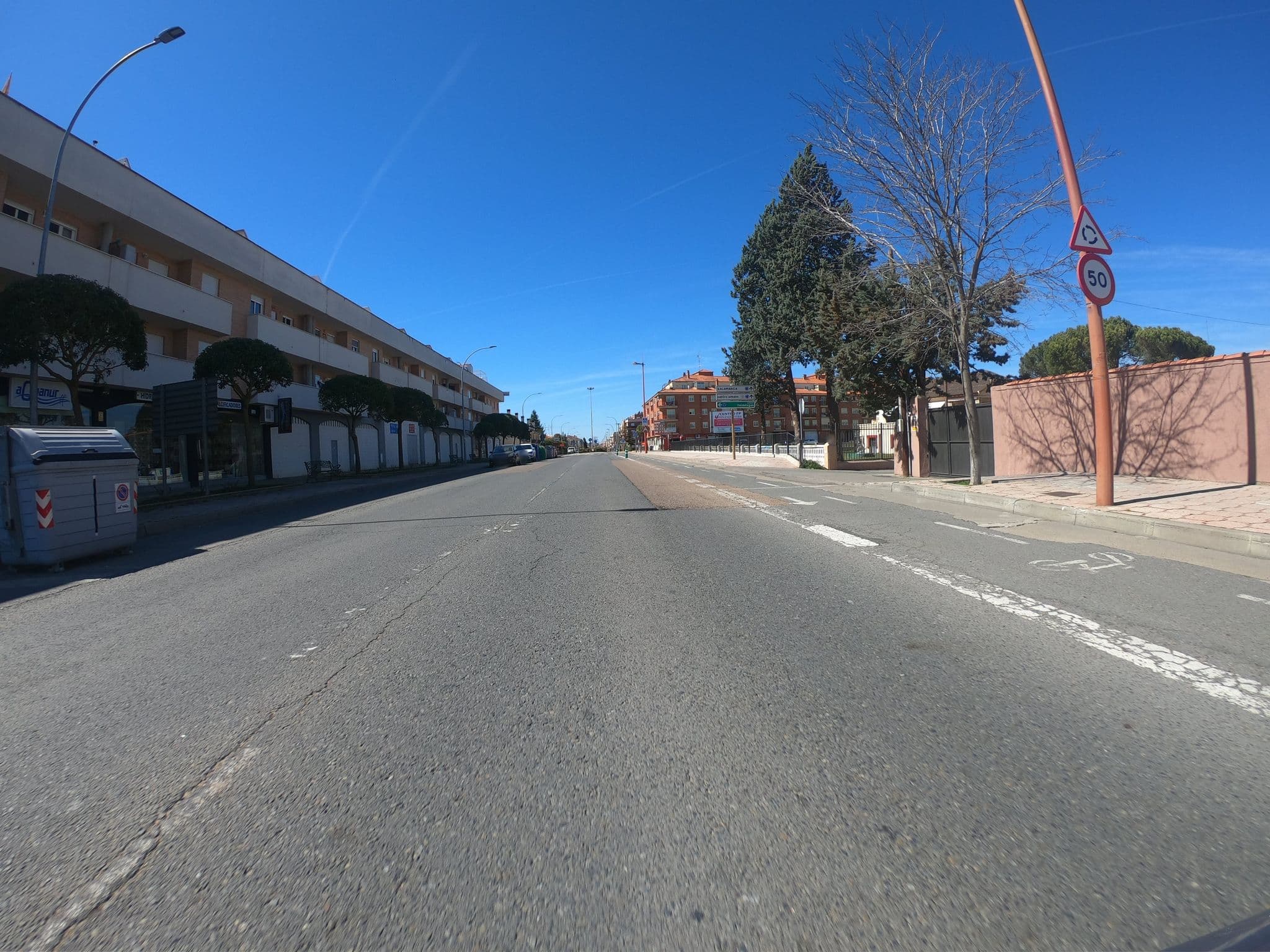 Street view near Apartahotel Casablanca, Santa Marta de Tormes — © sanchi (CC BY-SA · Mapillary)