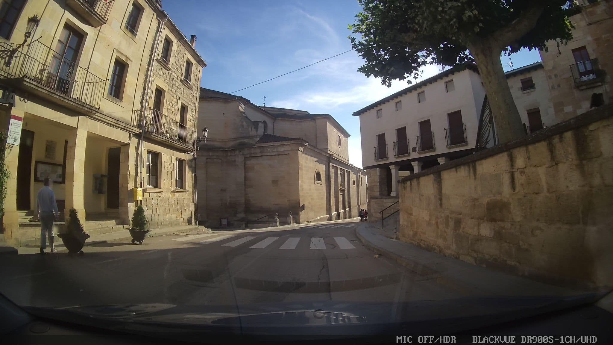 Street view near Hostal Cruces, Salas de los Infantes — © sanchi (CC BY-SA · Mapillary)