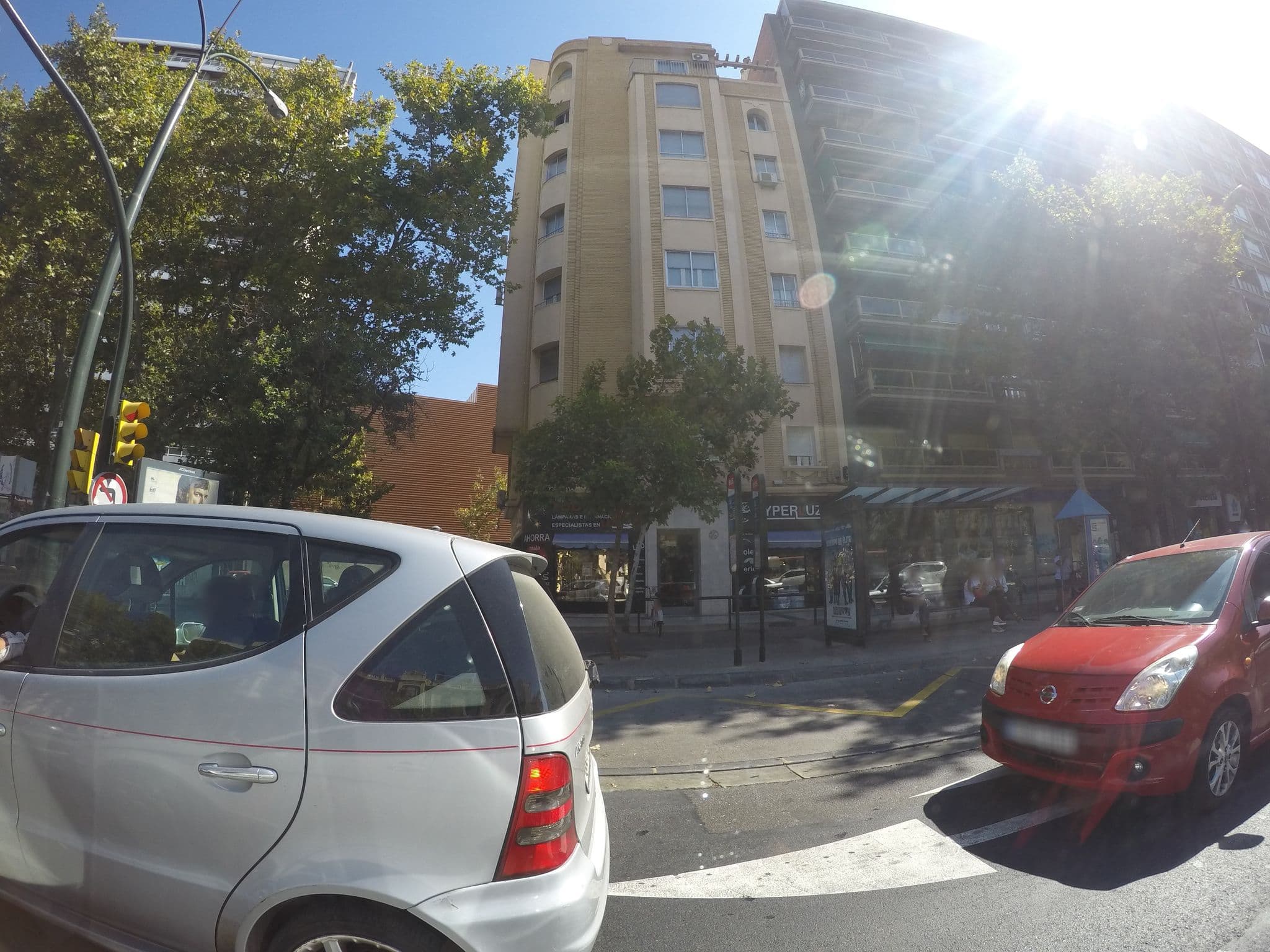 Street view near Hostal Paraiso, Zaragoza — © ccossio (CC BY-SA · Mapillary)
