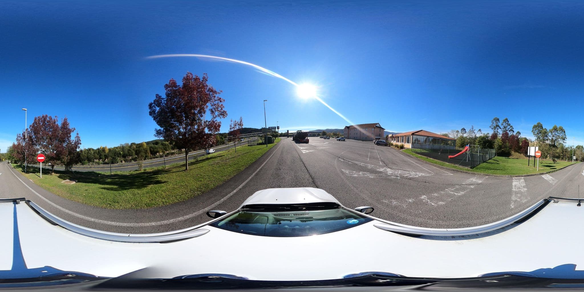 Street view near Hotel Valdáliga, San Vicente de la Barquera — © alvacmri (CC BY-SA · Mapillary)
