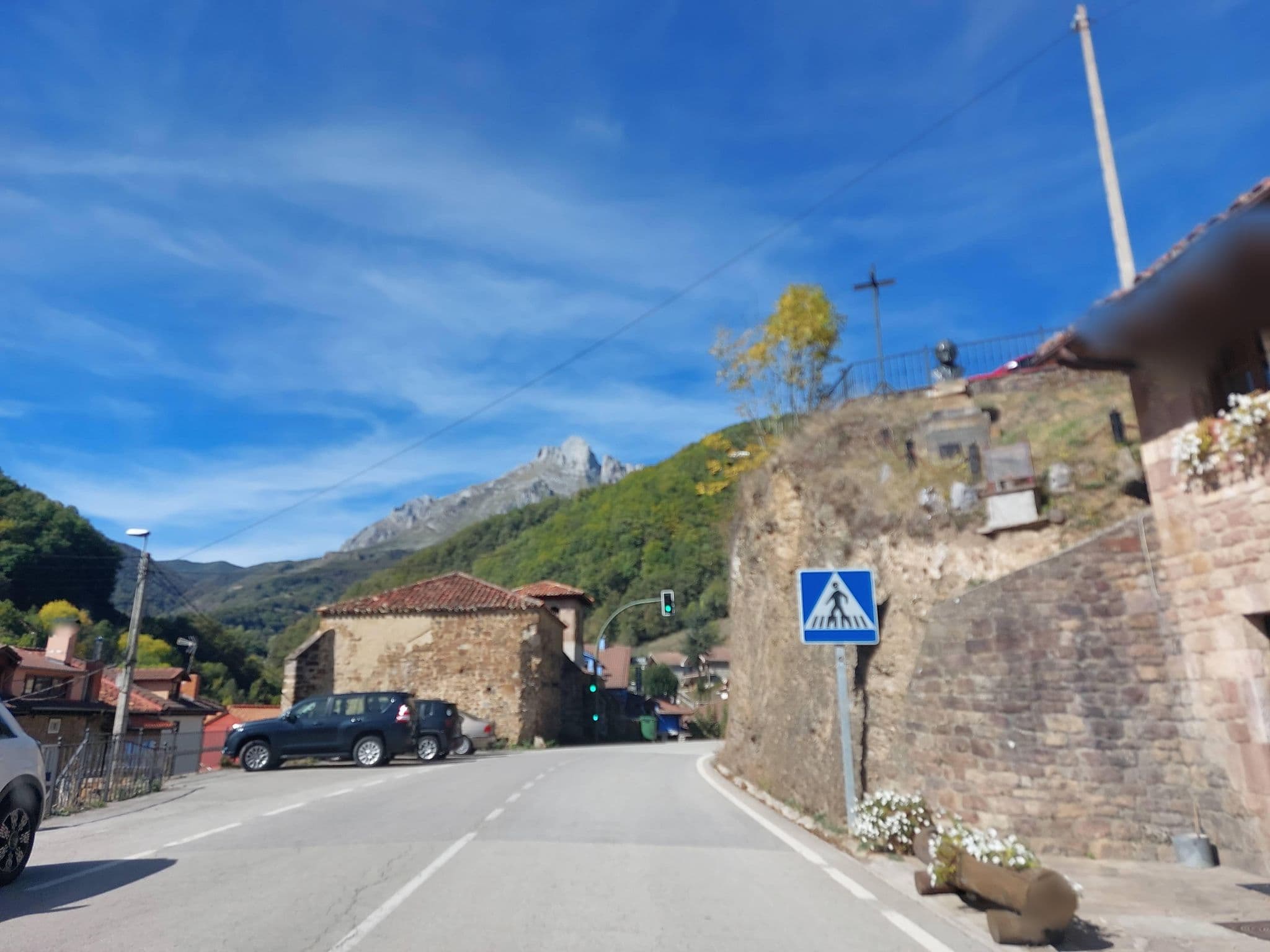 Street view near Posada Maximo, Potes — © 5rmft (CC BY-SA · Mapillary)